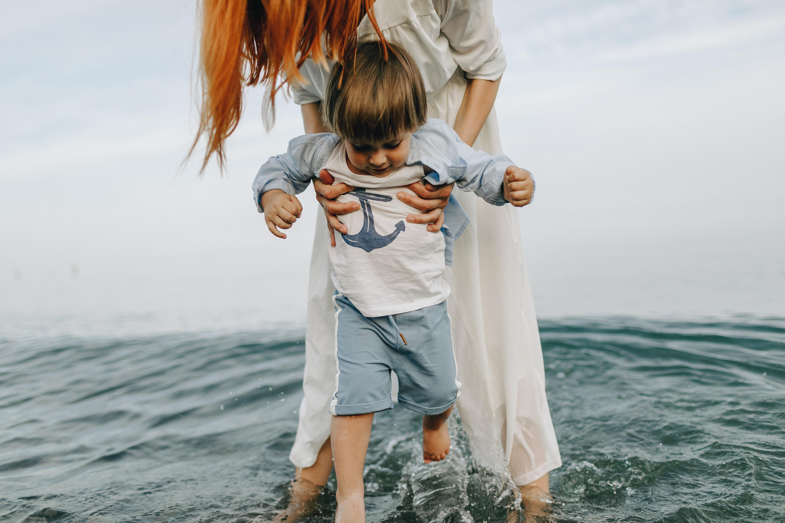 Крым, прогулка семьи у моря. Крым фото, отдых Крым, Севастополь фото, Свадьба фото, Олег Горбатко