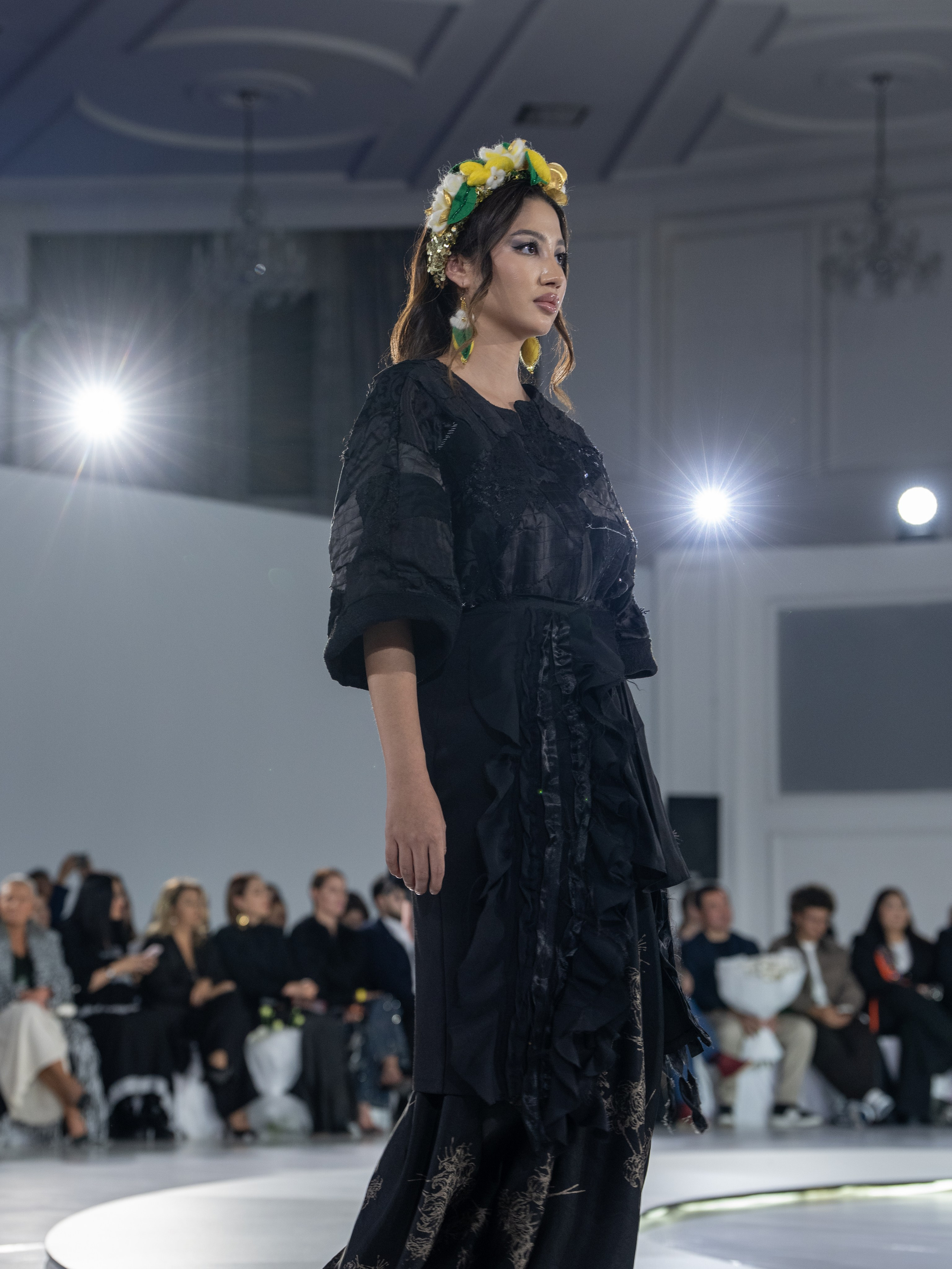 Дизайнер Kharchi. Сайт Алматинского НЮ АРТ, будуар и фэшн фотографа Дениса Карпенко