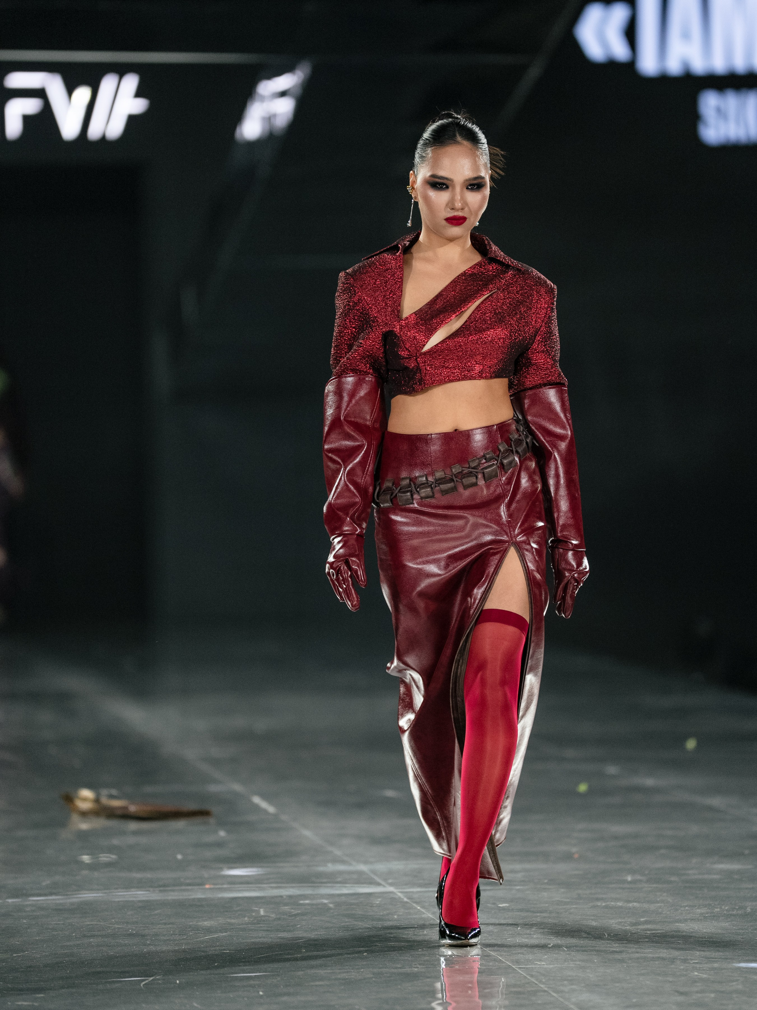 Visa Fashion Week SAKH. Сайт Алматинского НЮ АРТ, будуар и фэшн фотографа Дениса Карпенко