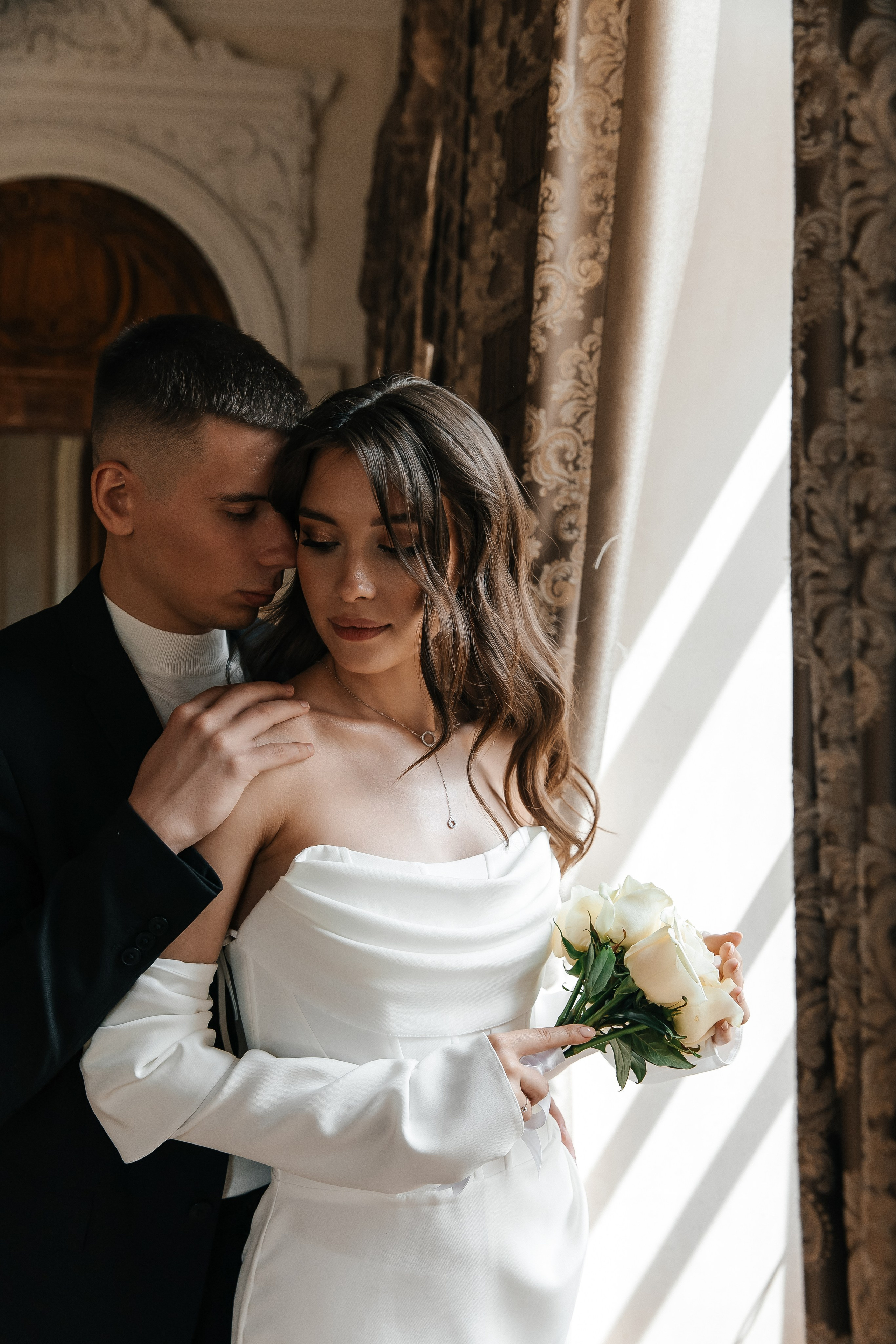 Свадебная фотосессия в Библиотеке-читальне им. А. С. Пушкина. Фотограф и видеограф Анна Домашенко