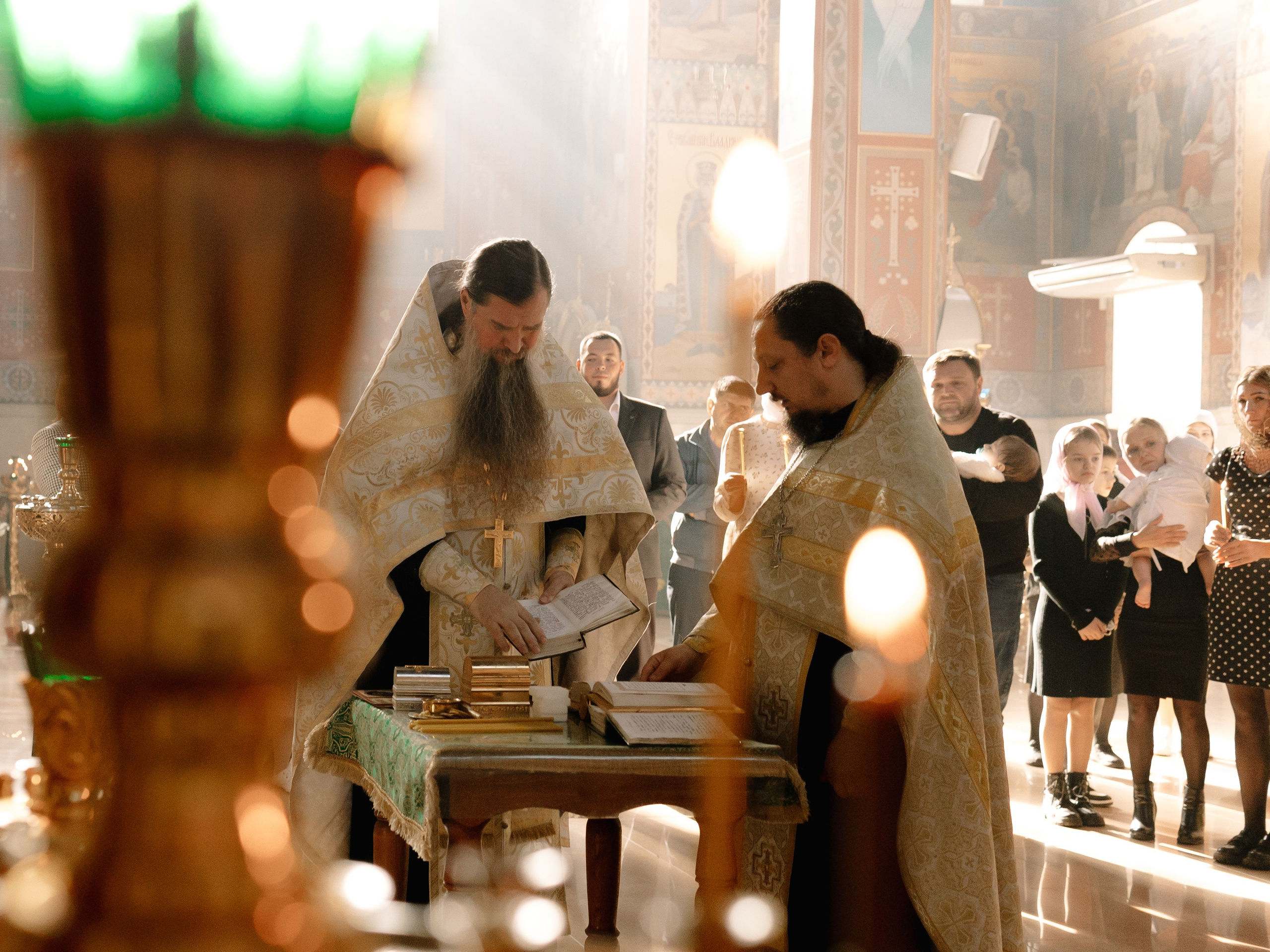 Таинство крещения Миланы. Семейный фотограф в Краснодаре Храмова Анна