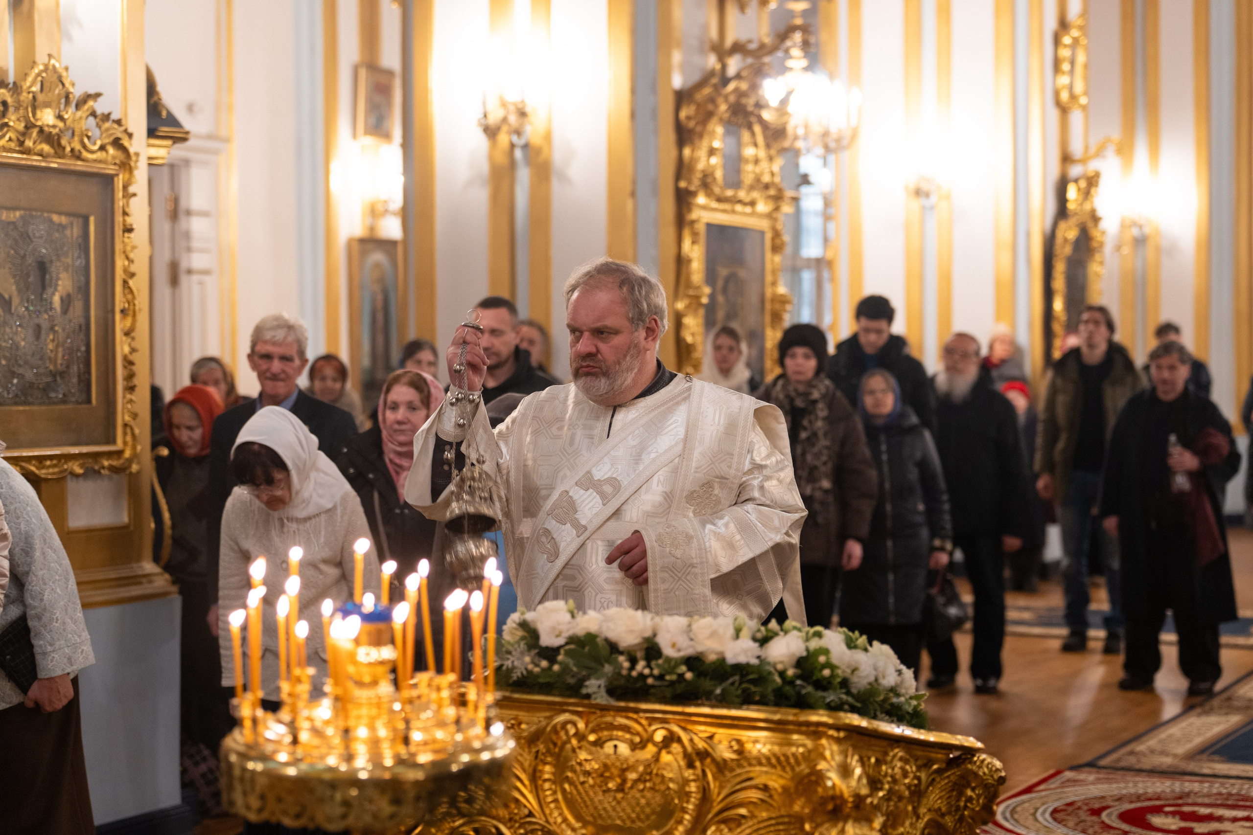 Праздничное бдение в Николо-Богоявленском морском соборе. НИКОЛО-БОГОЯВЛЕНСКИЙ МОРСКОЙ СОБОР
