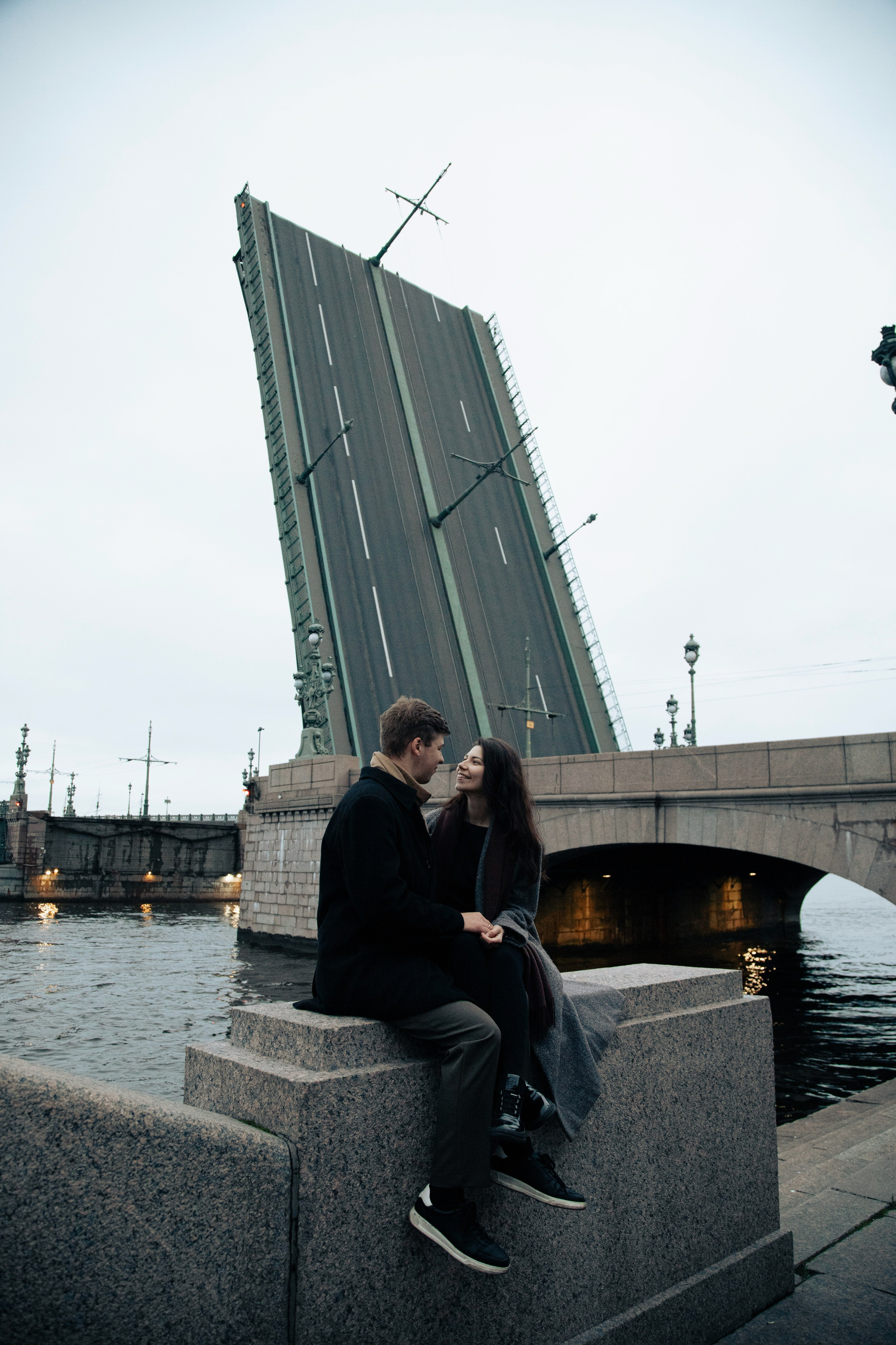 РАЗВОДНЫЕ. Петербургский фотограф — Рия