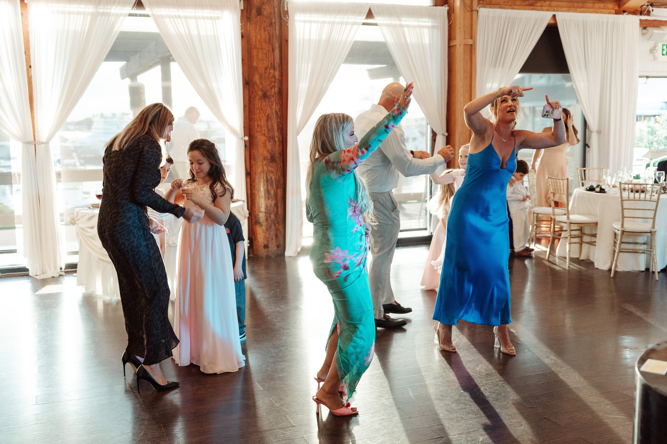 2025-08-16_BryanAmber. Ретушер Зенькевич Света