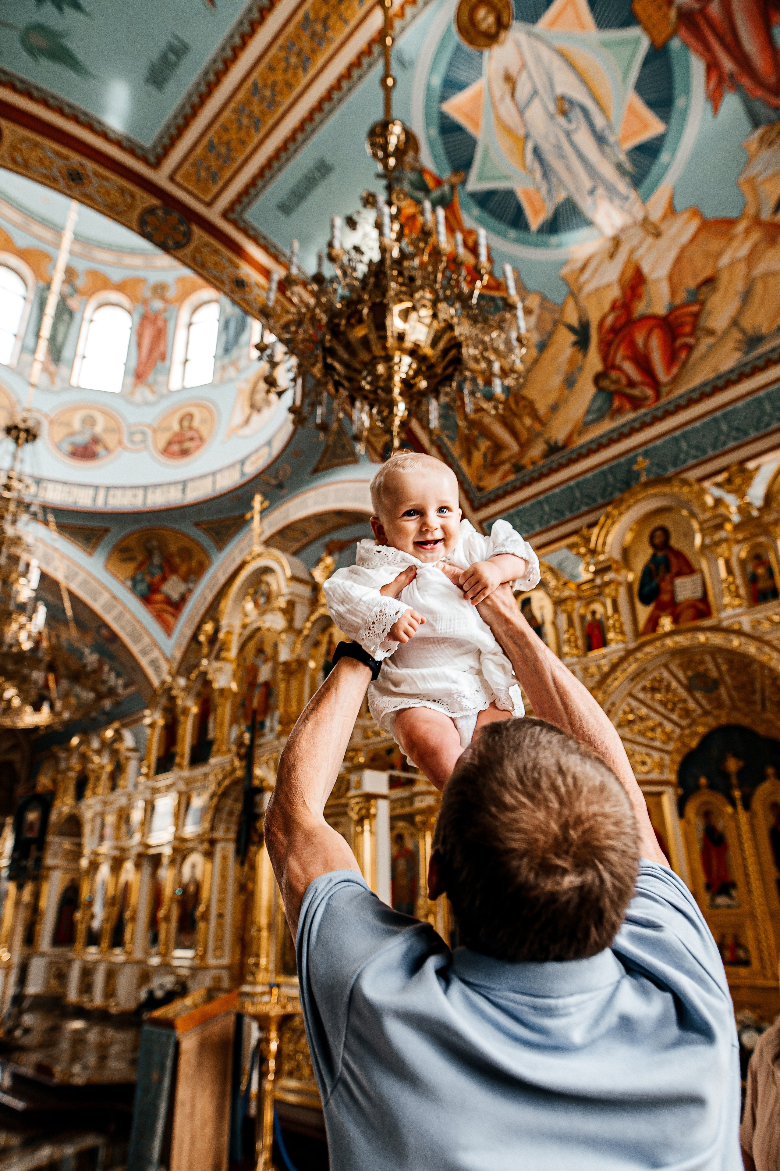Таинство Крещения Леона. Фотограф Таинств Крещения и Венчания в г. Курске