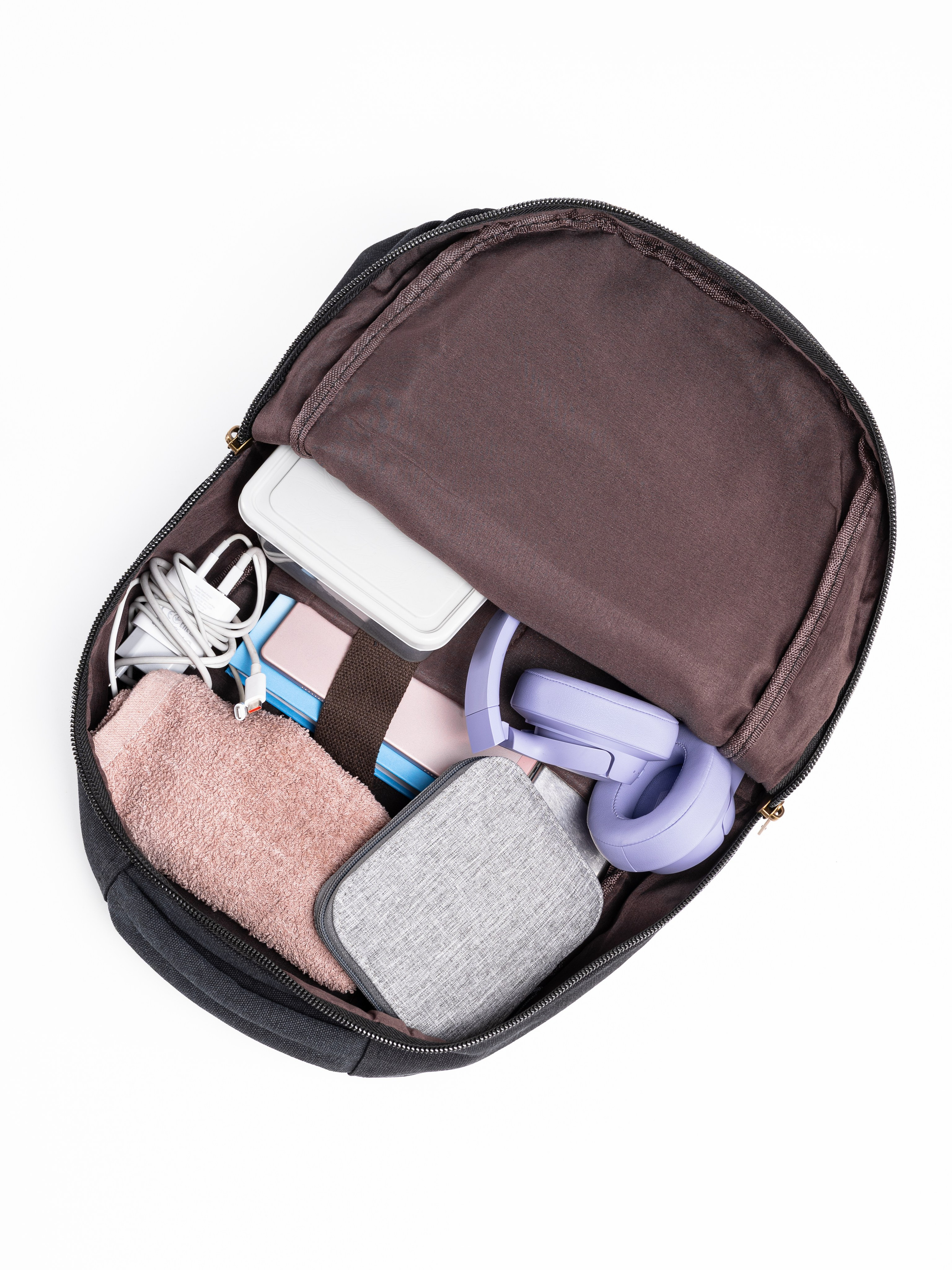 Большие и брезентовые рюкзаки серия 3. Предметный фотограф, фото для маркетплейсов Пятигорск, КМВ