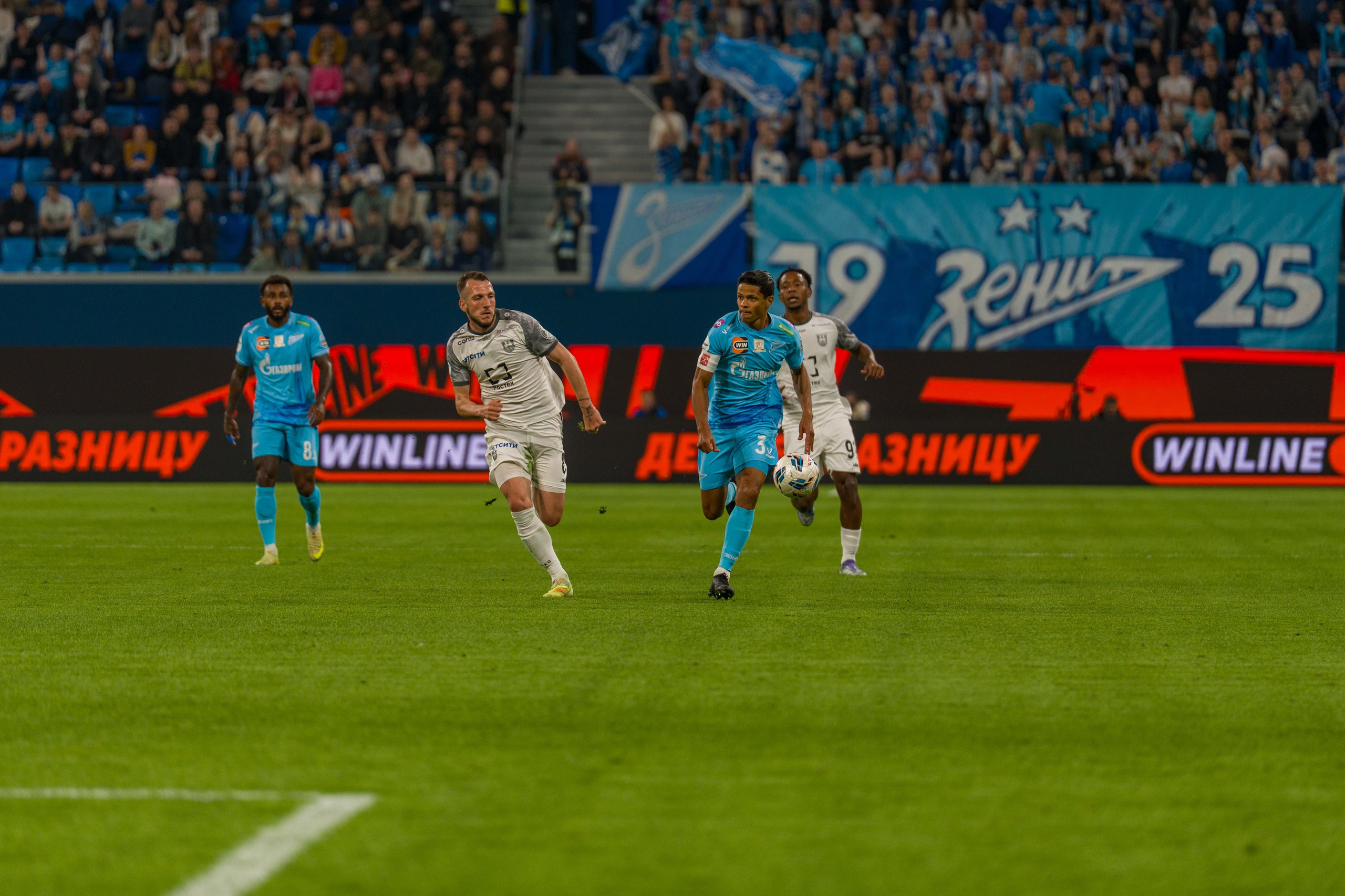 Zenit vs Baltika — RPL 2025/26 match gallery at Gazprom Arena | Anton Gauf. Sports Photographer in Saint Petersburg | Anton Hauff