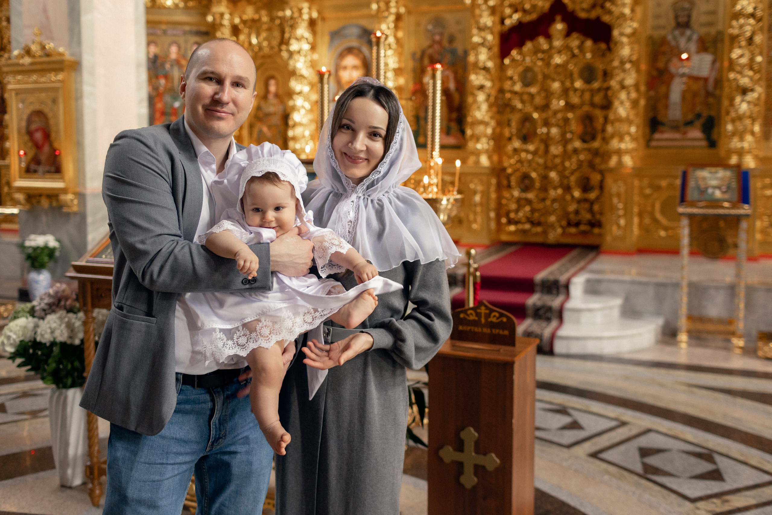 Крещение Софии в храме Иверской Божьей матери. Фотограф Ольга Орляцкая