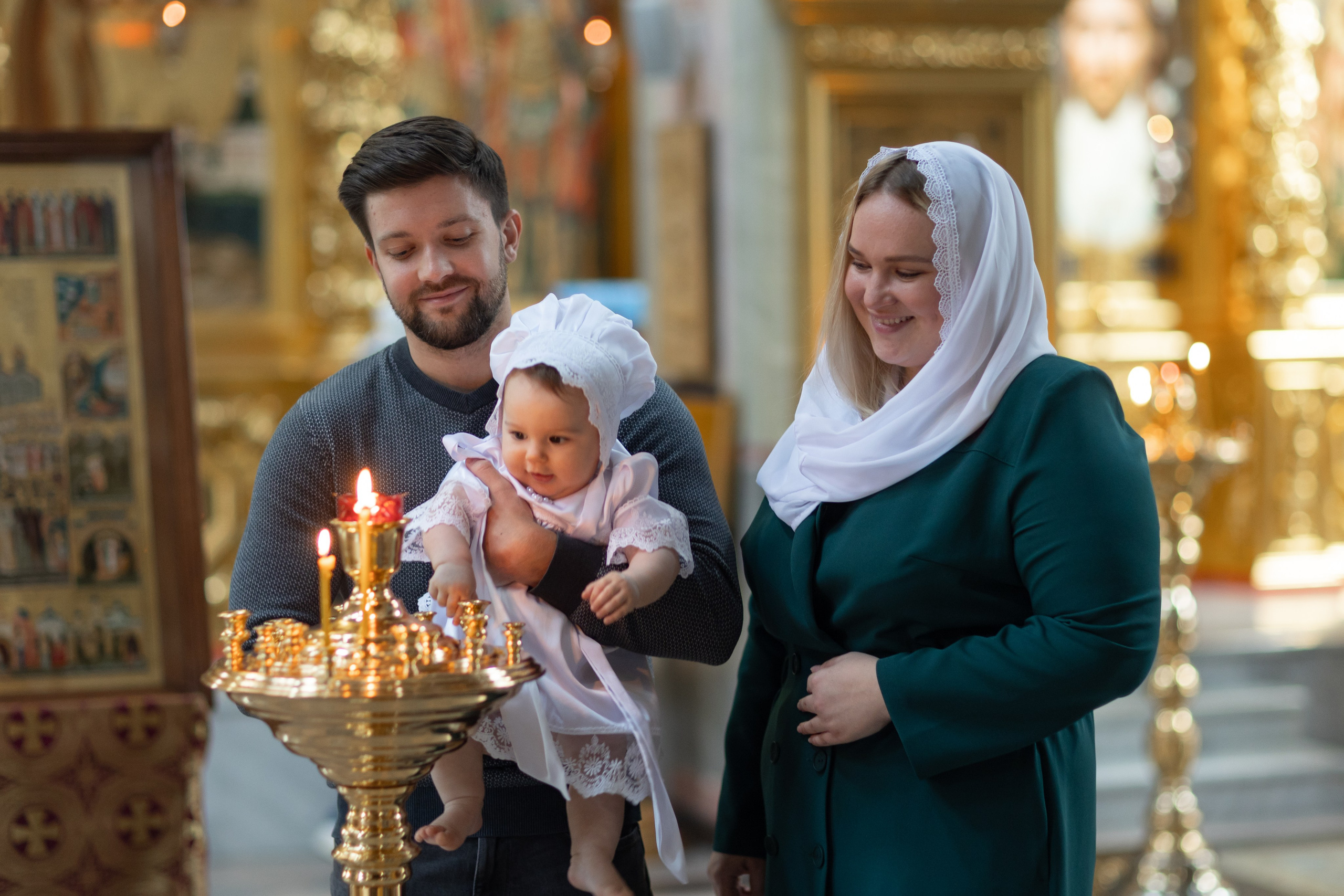 Крещение Софии в храме Иверской Божьей матери. Фотограф Ольга Орляцкая