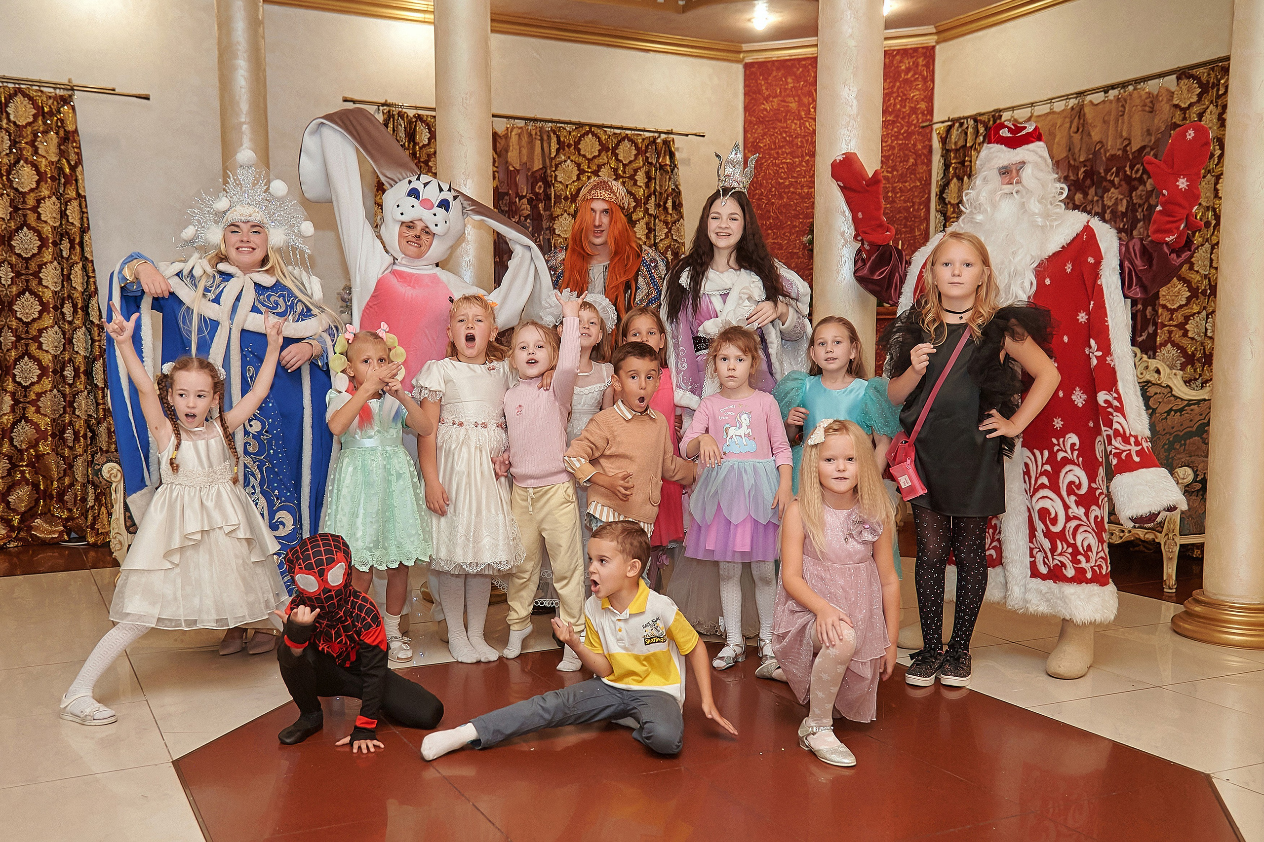 Портфолио репортажной фотосъёмки: Звёздный Дом Деда Мороза. Фотограф Яковлев Роман — Красноярск