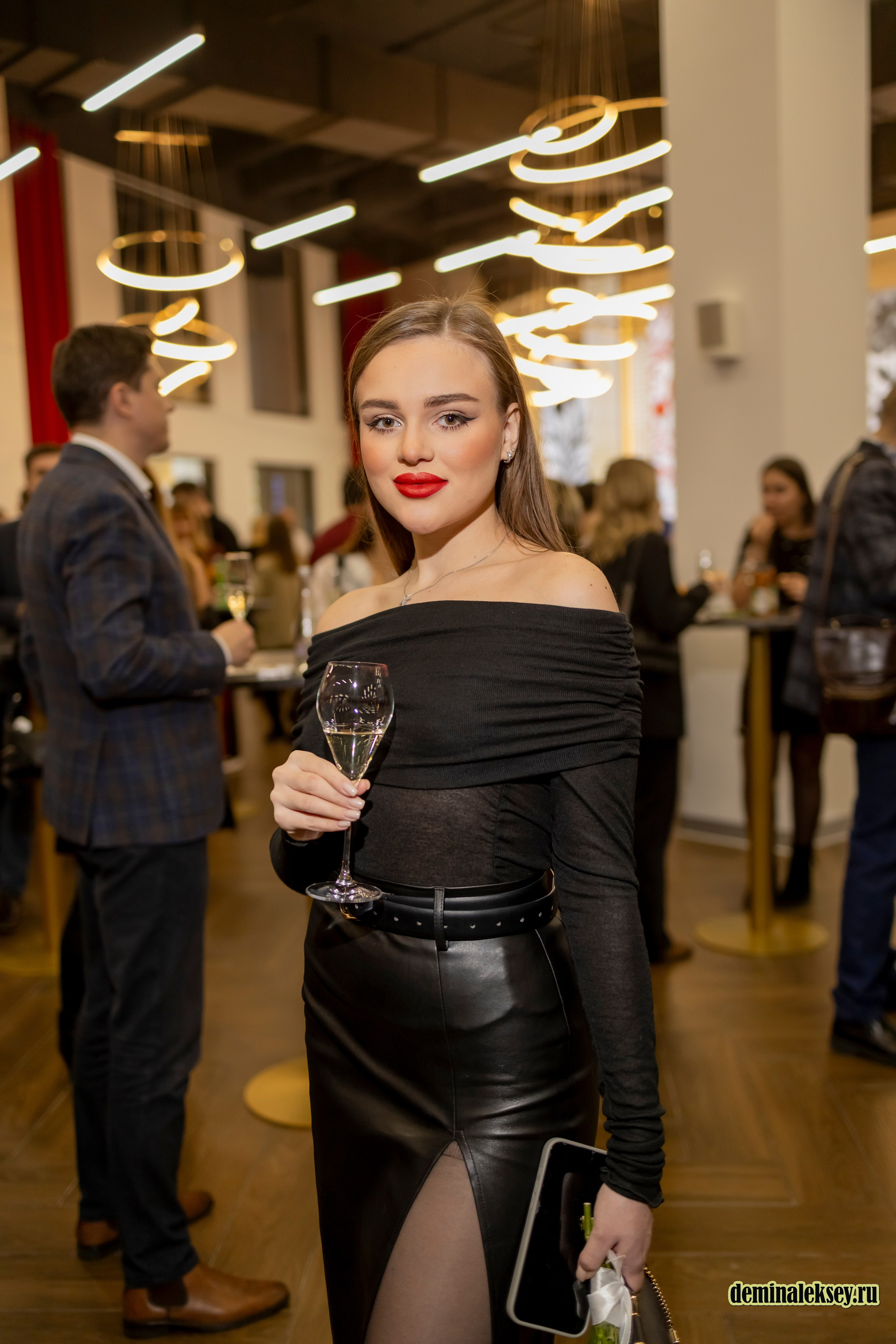 Мисс офис 2024 комус. Репортажный, семейный и студийный фотограф в Москве Демин Алексей