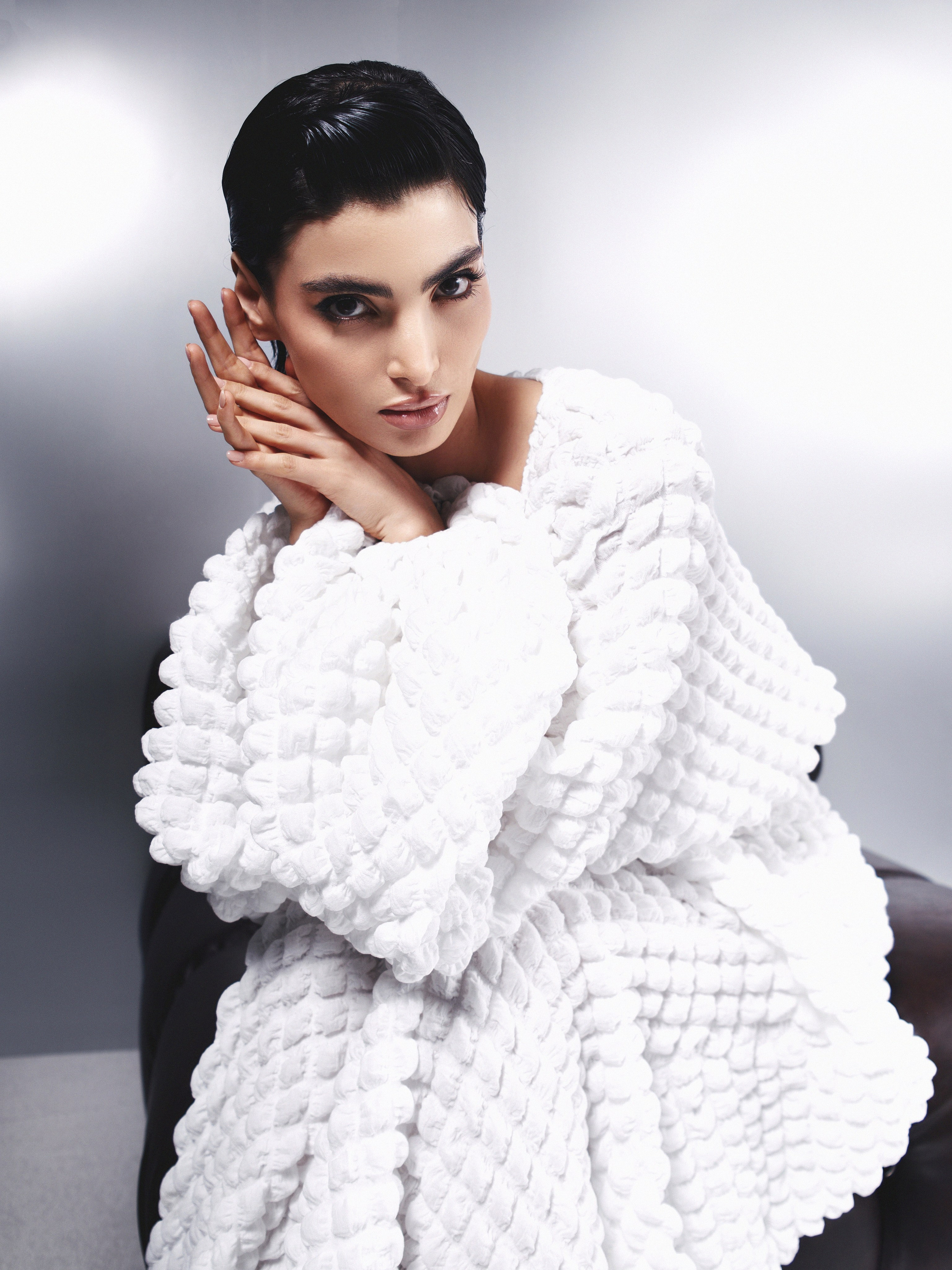 Miruna. NOIZOMAX Художественный фотограф в Дубай