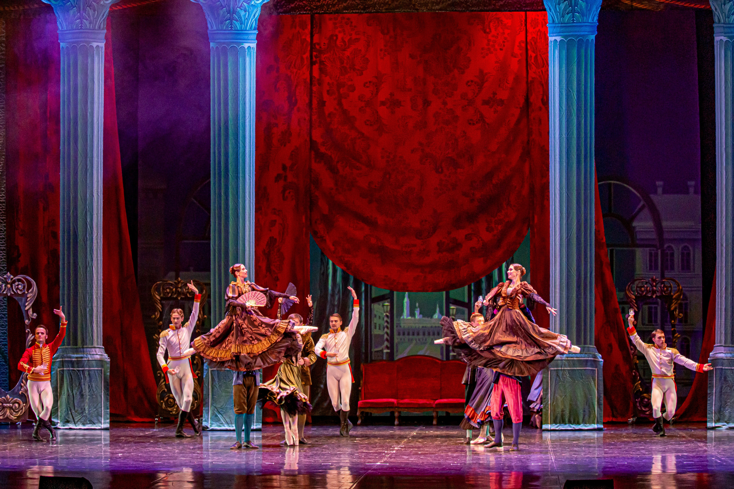 Война и Мир балет Марийского театра оперы и балета на сцене Зимнего театра г. Сочи премьера. Фотограф в Сочи Юрий Шептаев