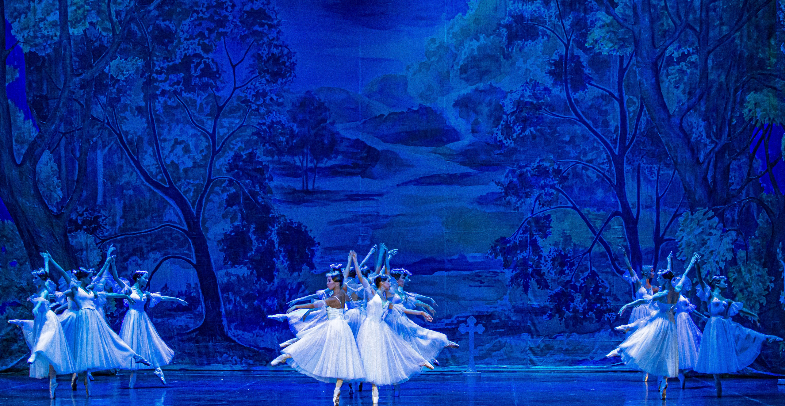 Жизель балет Марийского театра оперы и балета на сцене Зимнего театра. Фотограф в Сочи Юрий Шептаев