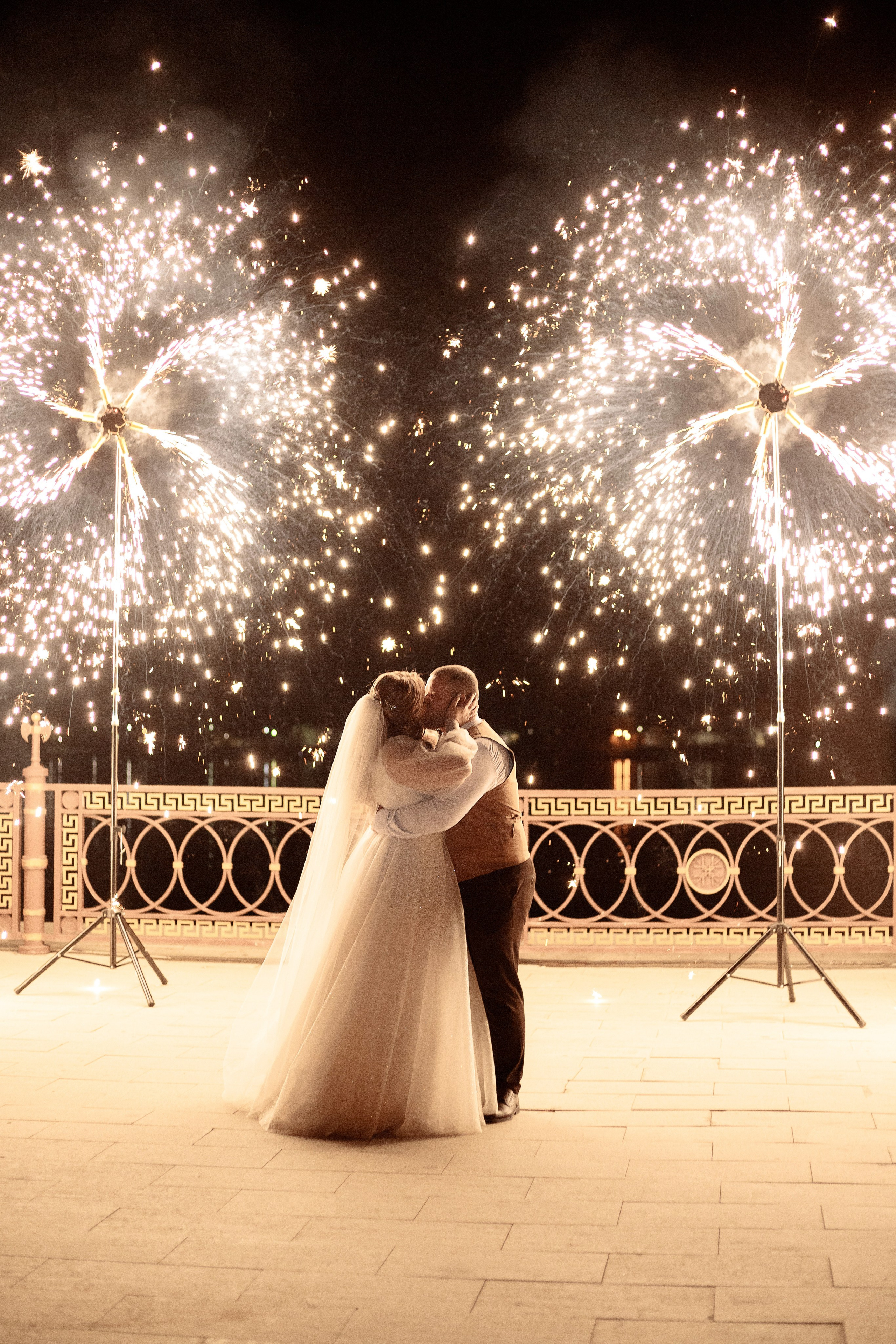 Свадебный фотограф в Астрахани. Фототуры по Астрахани и в горы Кавказа