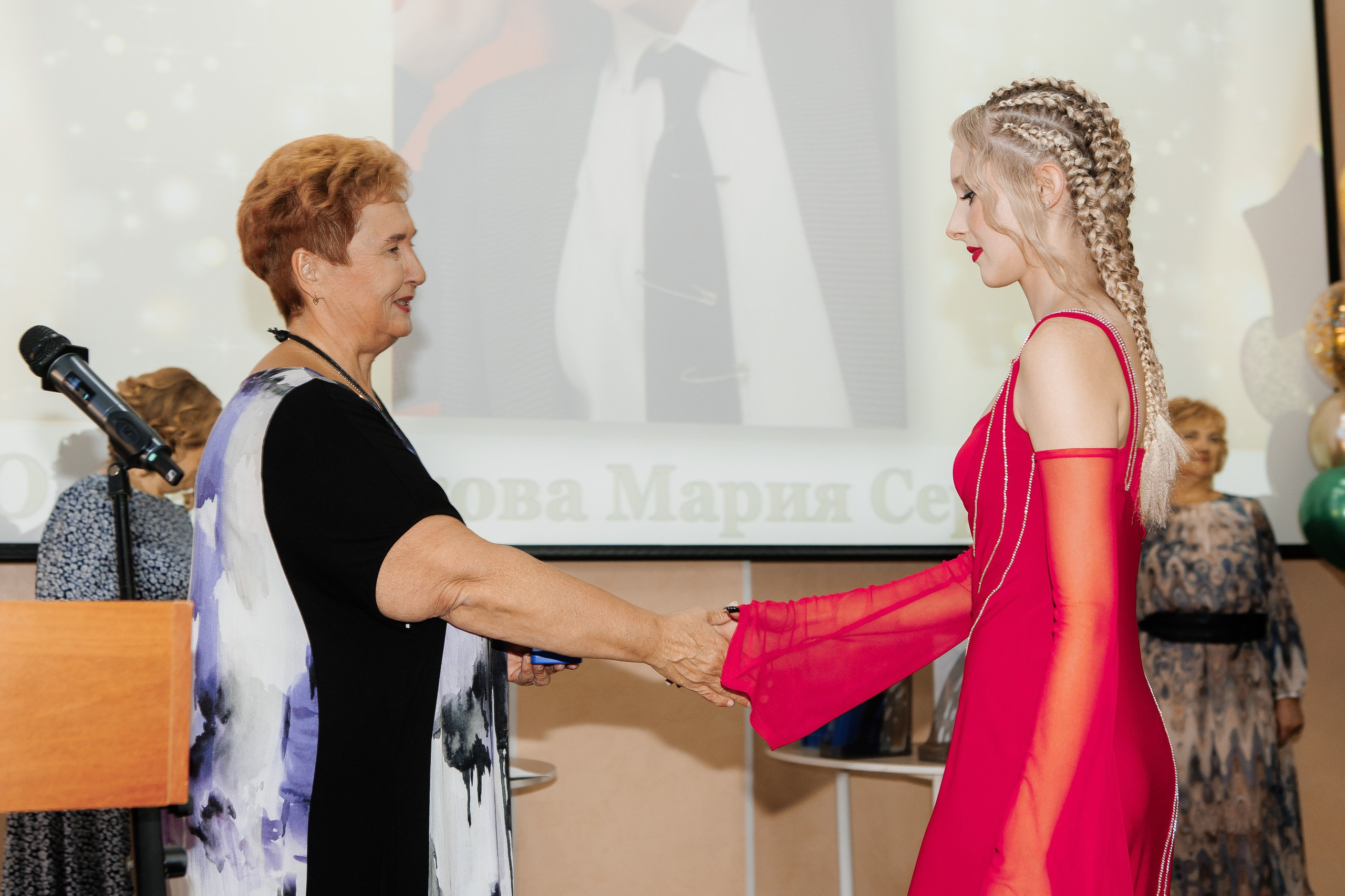 Выпускной Гимназия 12 2024 г. Свадебный и портретный Фотограф в Липецке Дмитрий Котюков