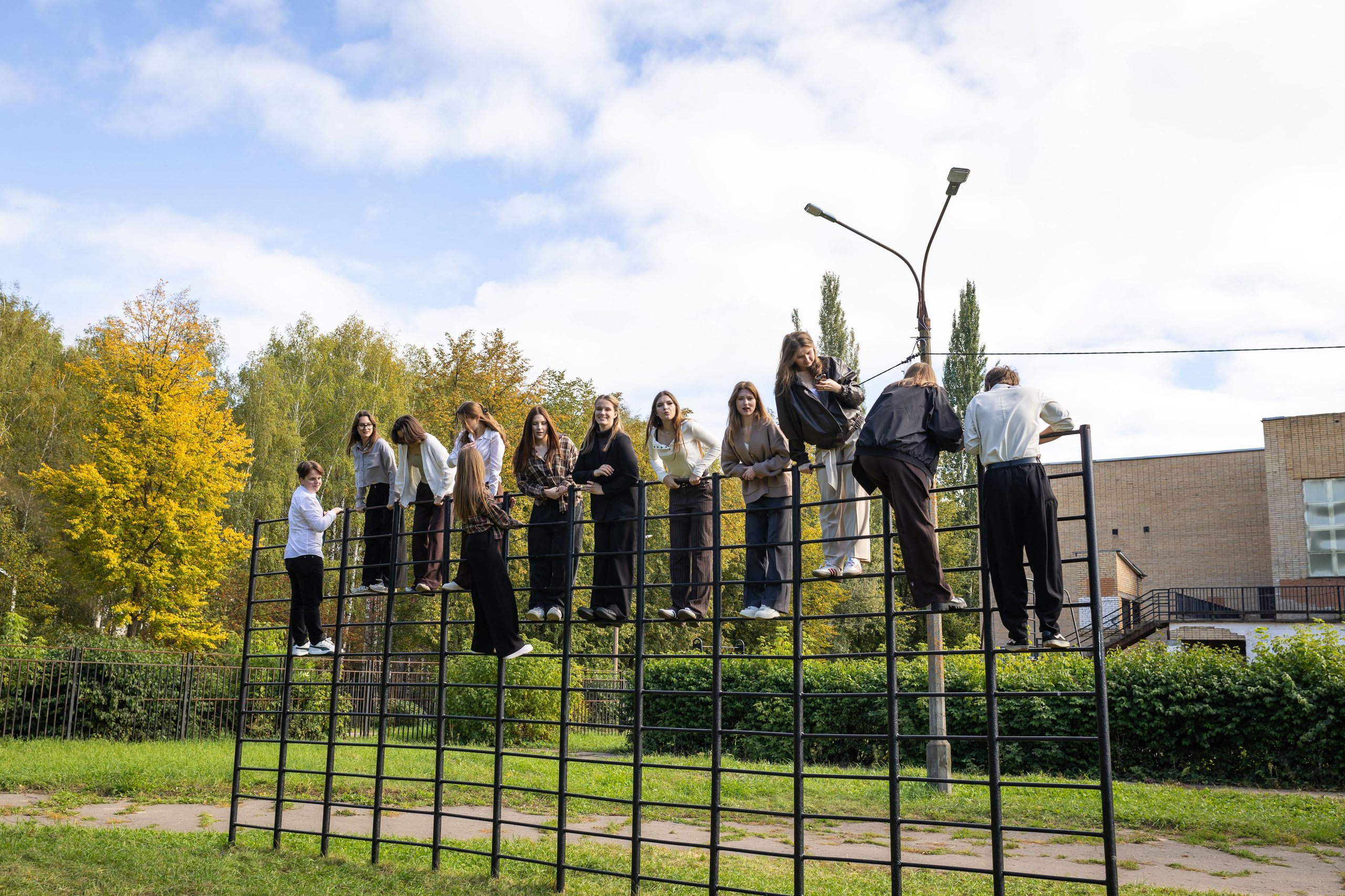Съемка у школы. Семейный и детский фотограф Анна Петракова