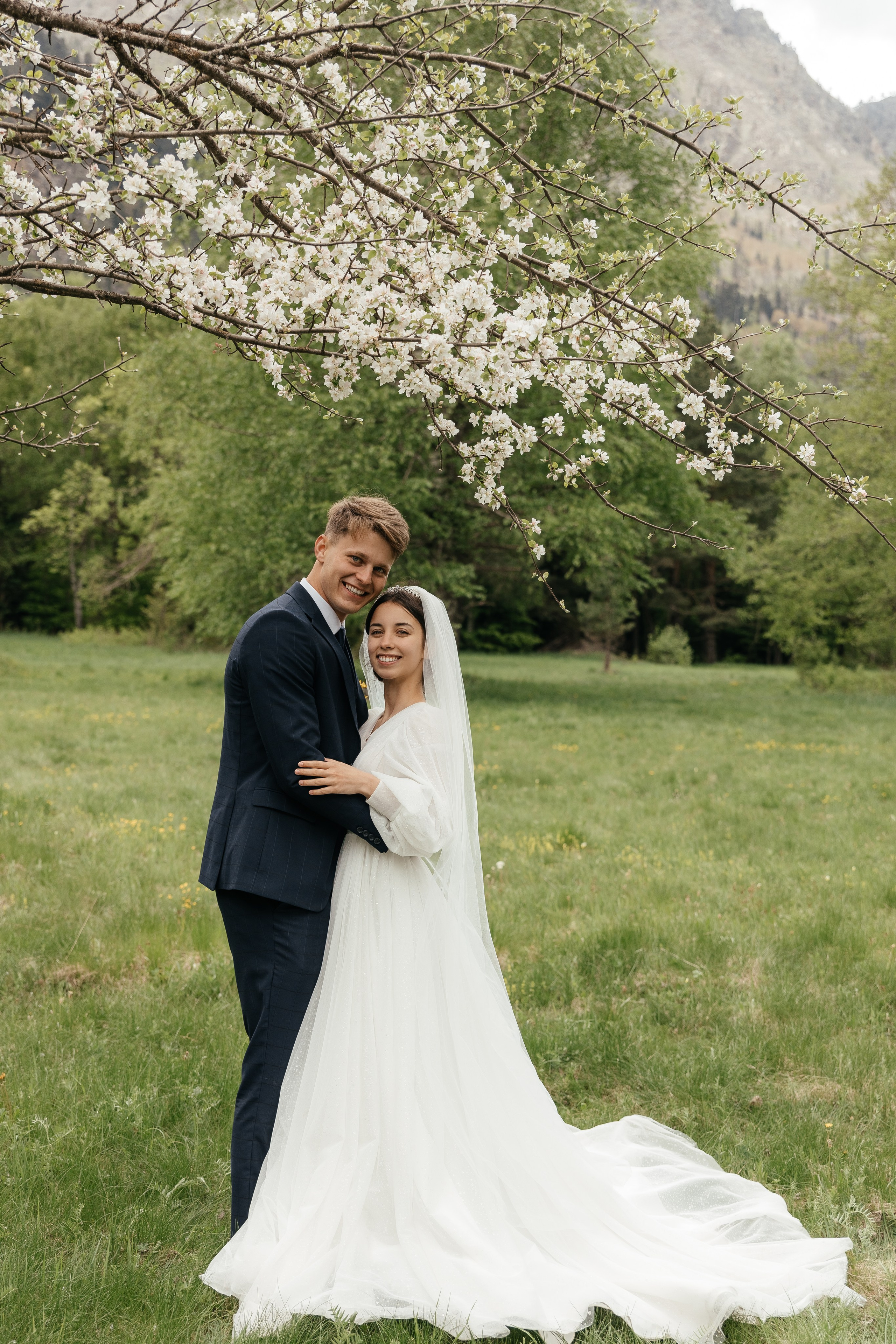 Вениамин и Валерия в Домбае. Миленина Юлия Свадебный и семейный фотограф в Краснодаре