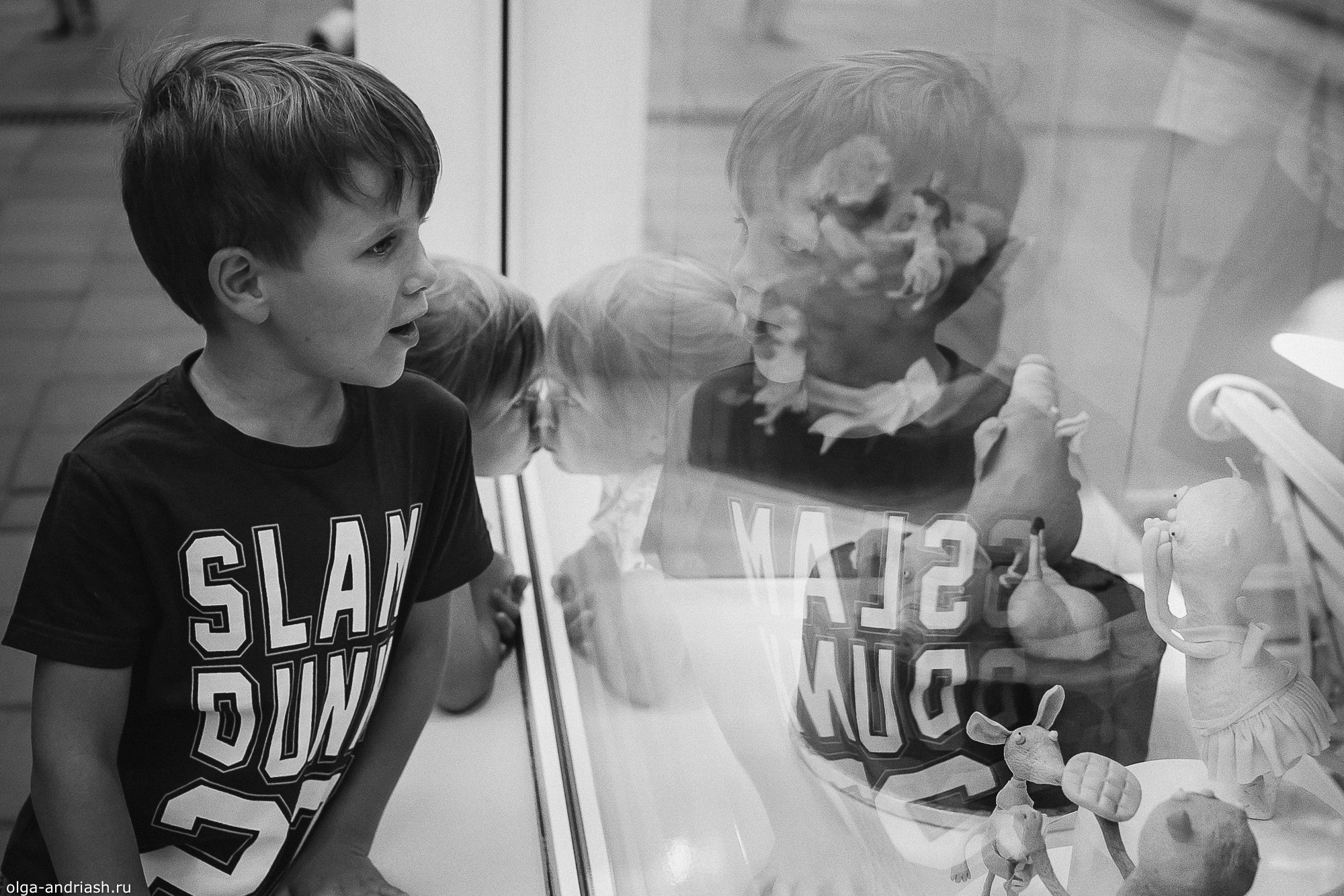 Прогулки на Патриарших прудах. Семейный, портретный и свадебный фотограф в Санкт-Петербурге и Москве