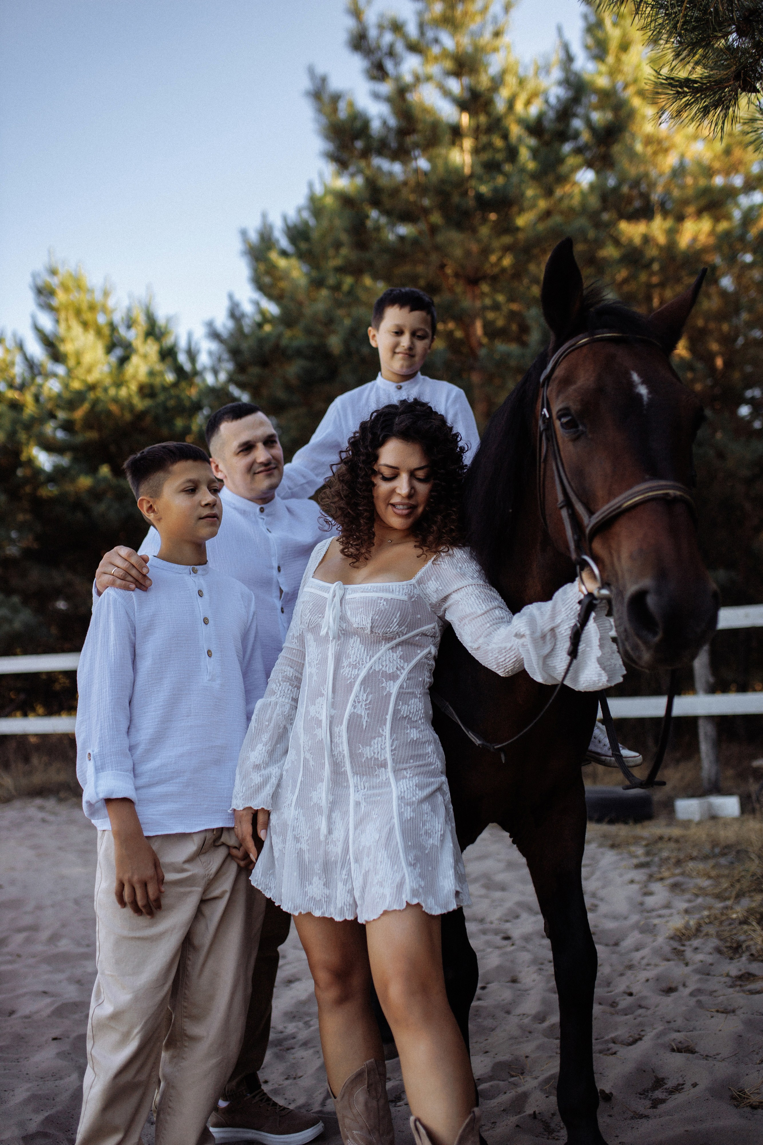 Олеся и семья. Семейный фотограф Губкин/Старый Оскол