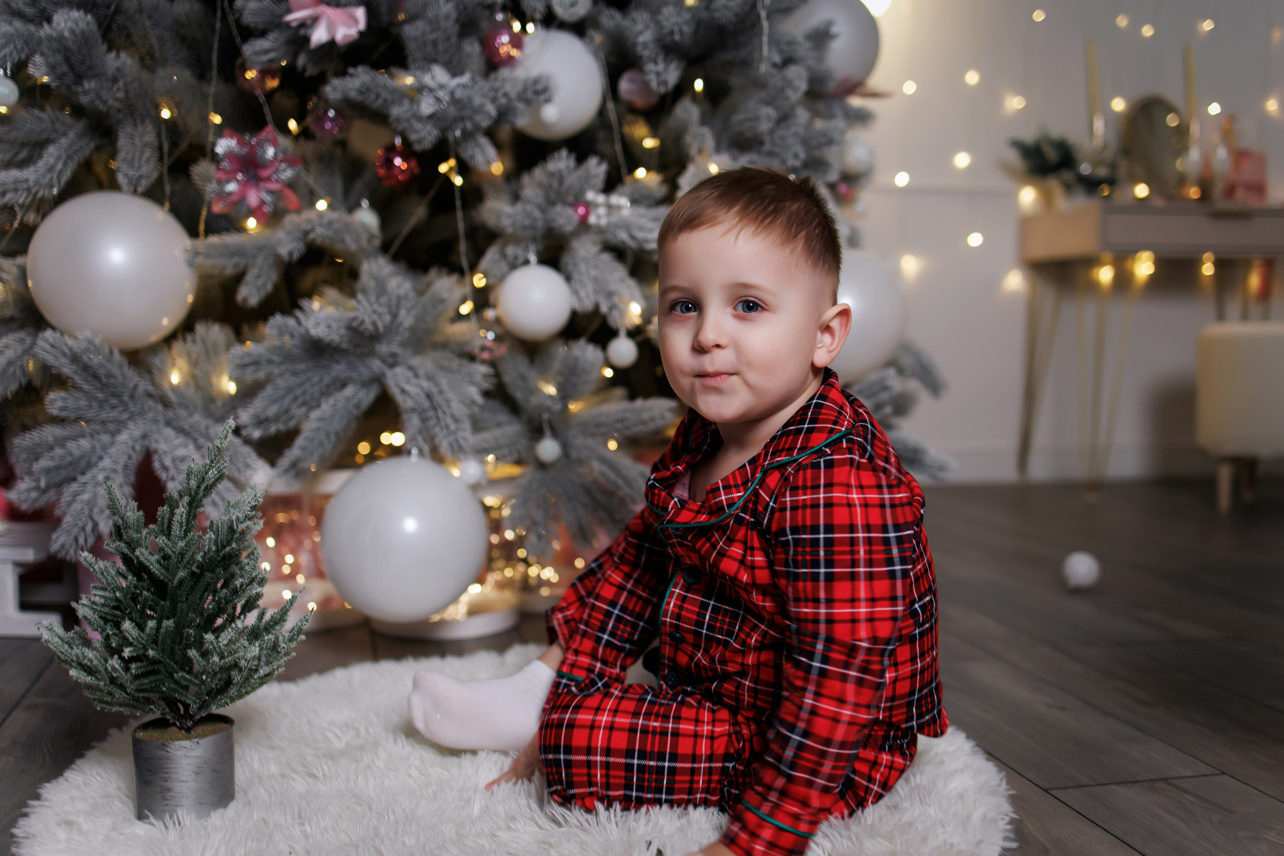 Ваши фотографии. Интерьерная фотостудия Background в Омске