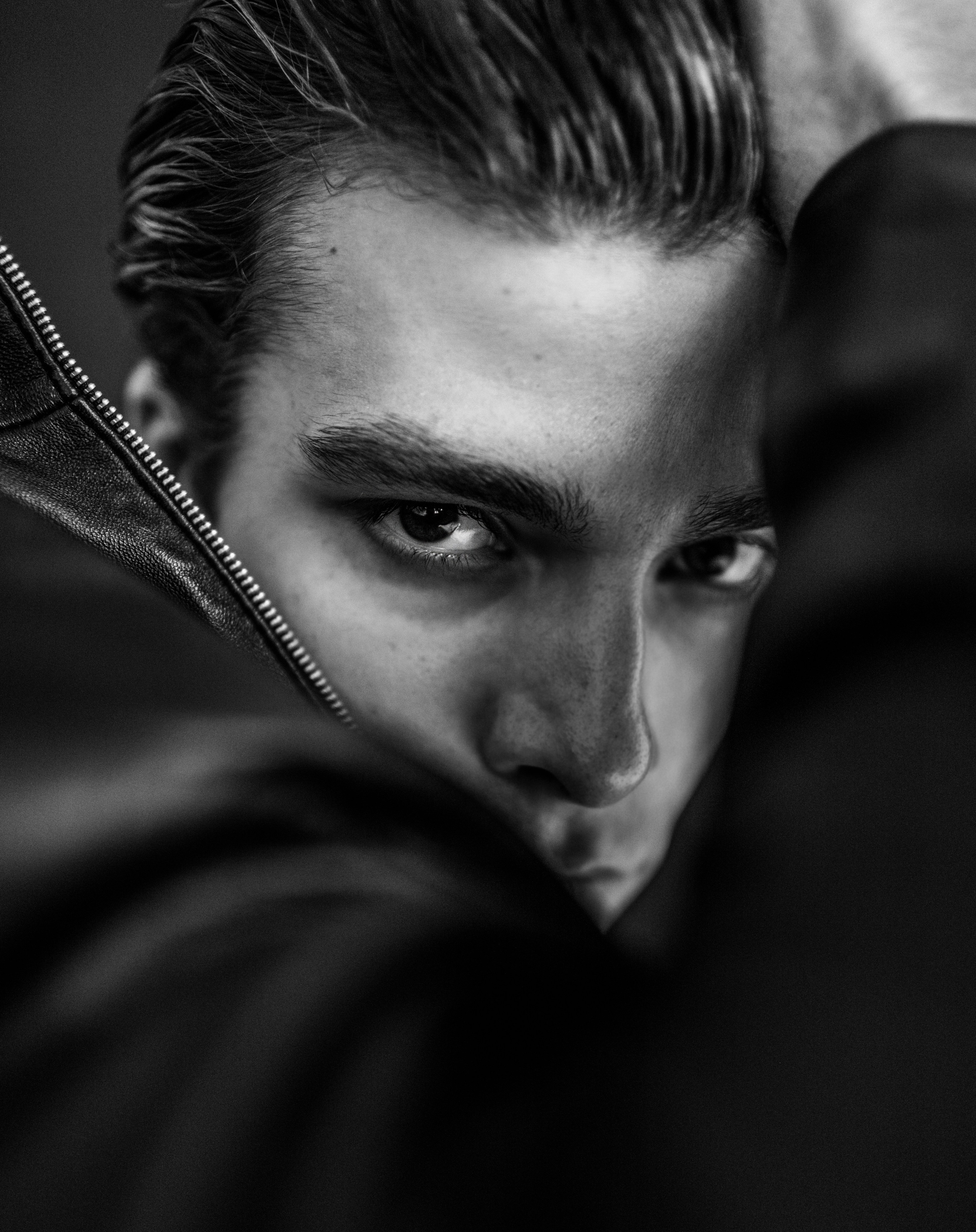 Мужские портреты. Портфолио фотографа Евгении Безрук. Мужской фотограф Евгения Безрук в Москве