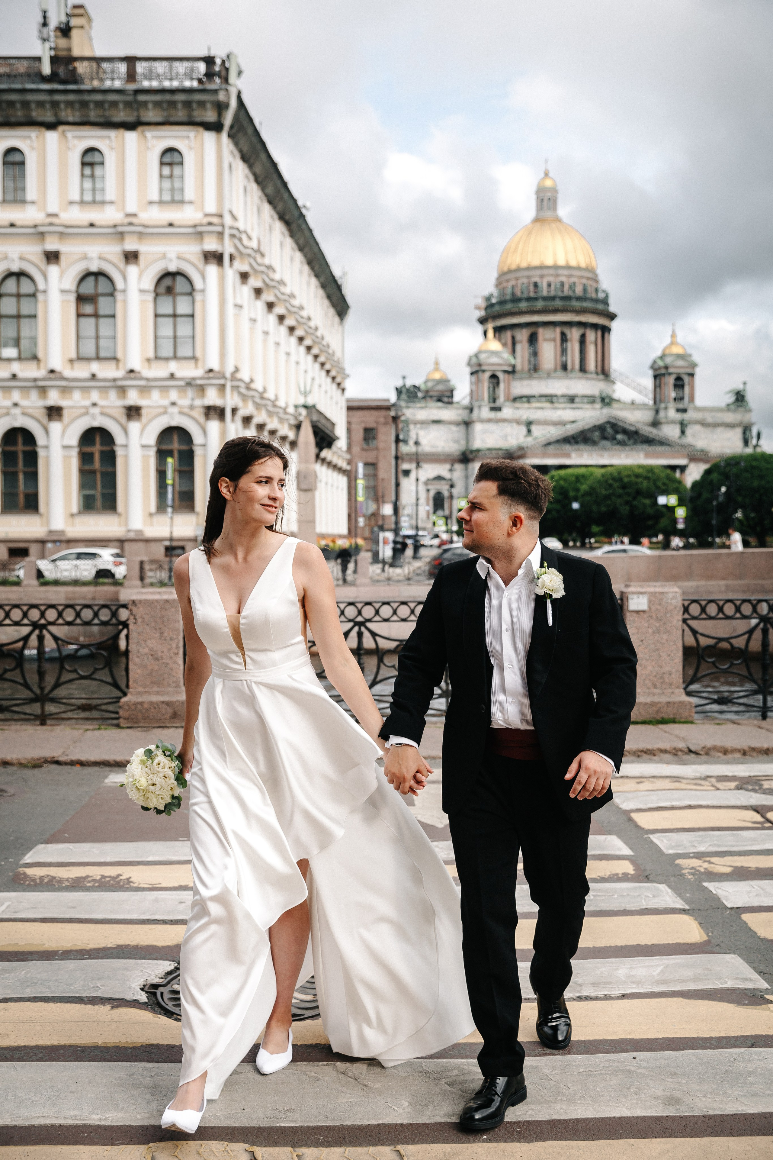 КРОНШТАДТСКИЙ ЗАГС | Август, Летний сад, Исаакий. Свадебный фотограф в Санкт-Петербурге Полина Корзухина