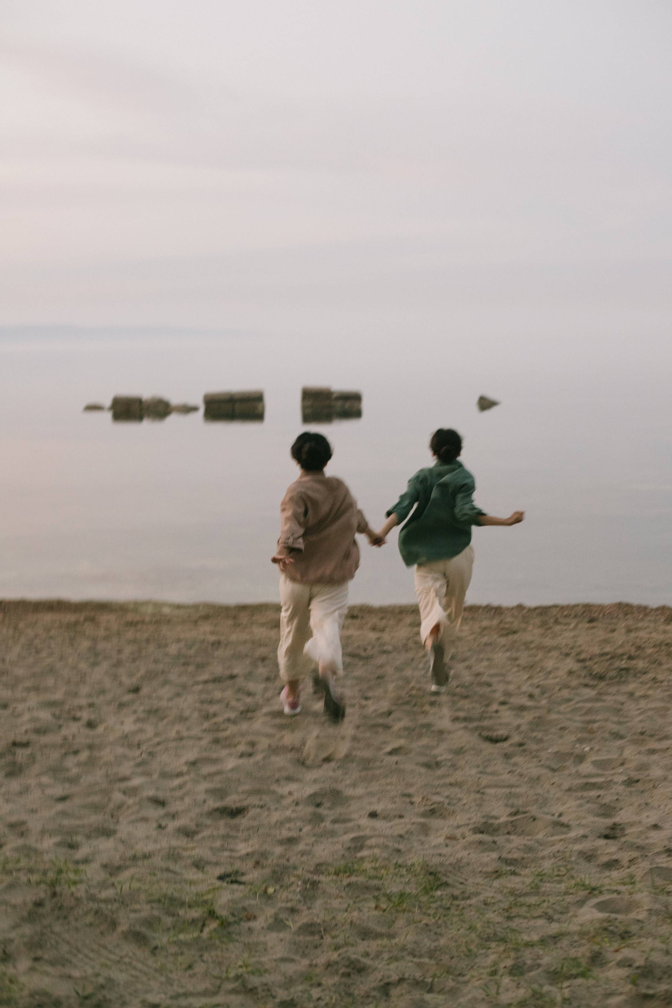 Семейная прогулка на берегу Байкала. Фотограф Наталья Кургина Слюдянка Иркутск