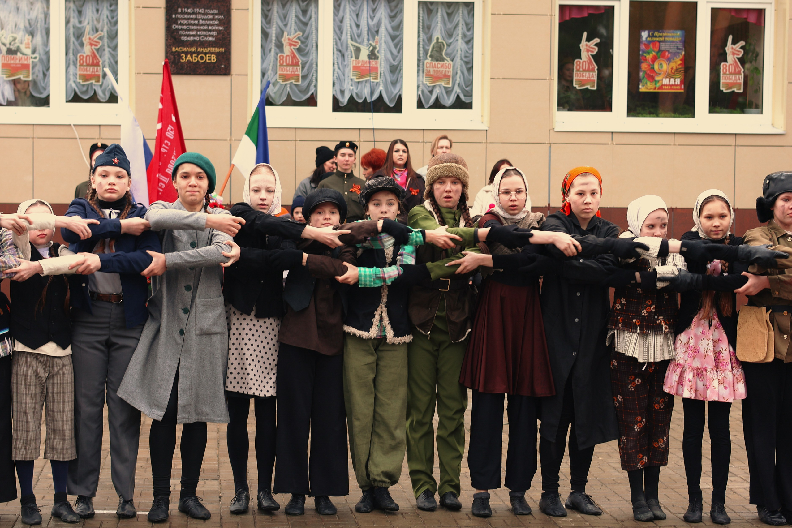 9 мая — «Родной дом». Фотограф в городе Киров Денис Вербин