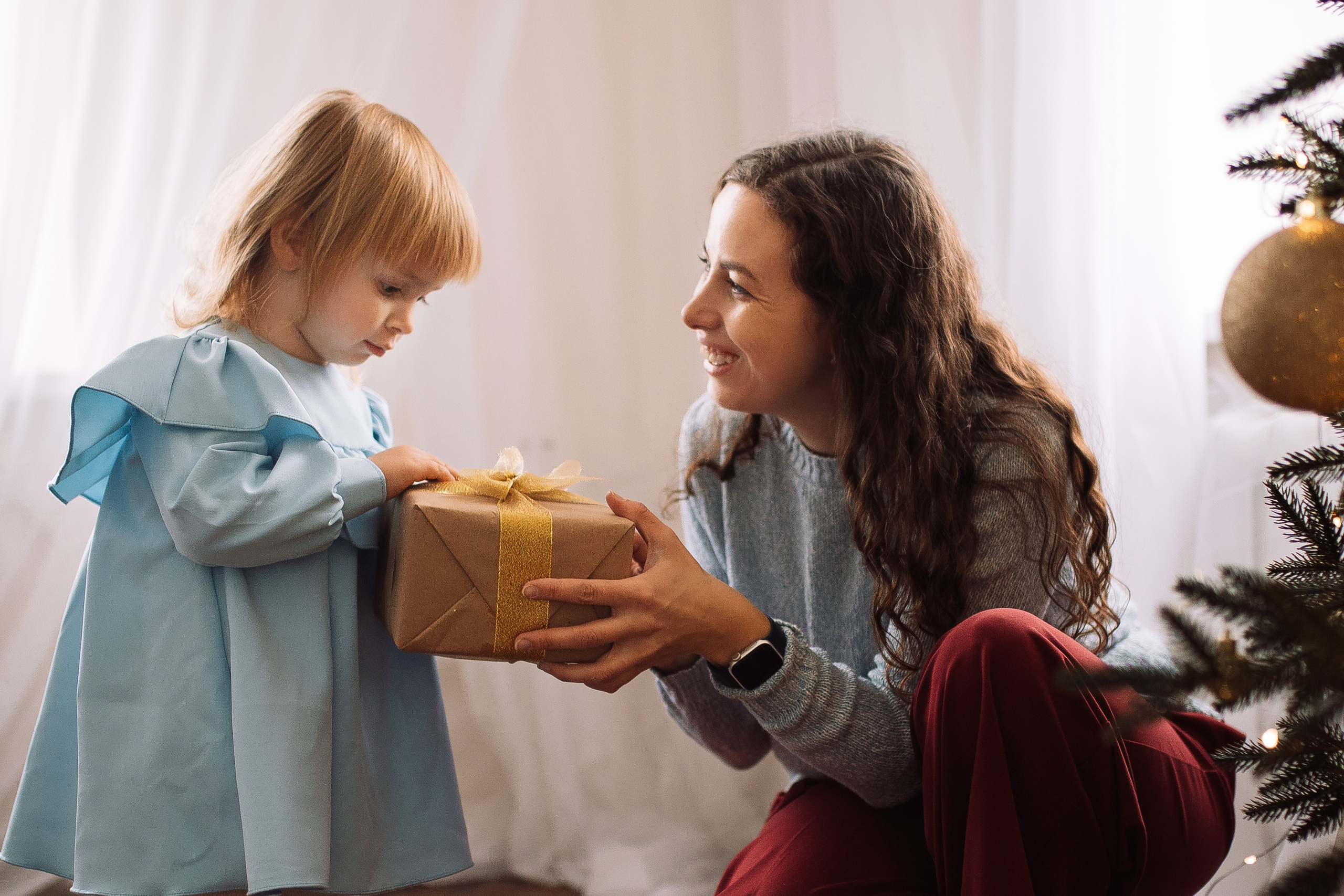 Семейная фотосессия в студии/дома