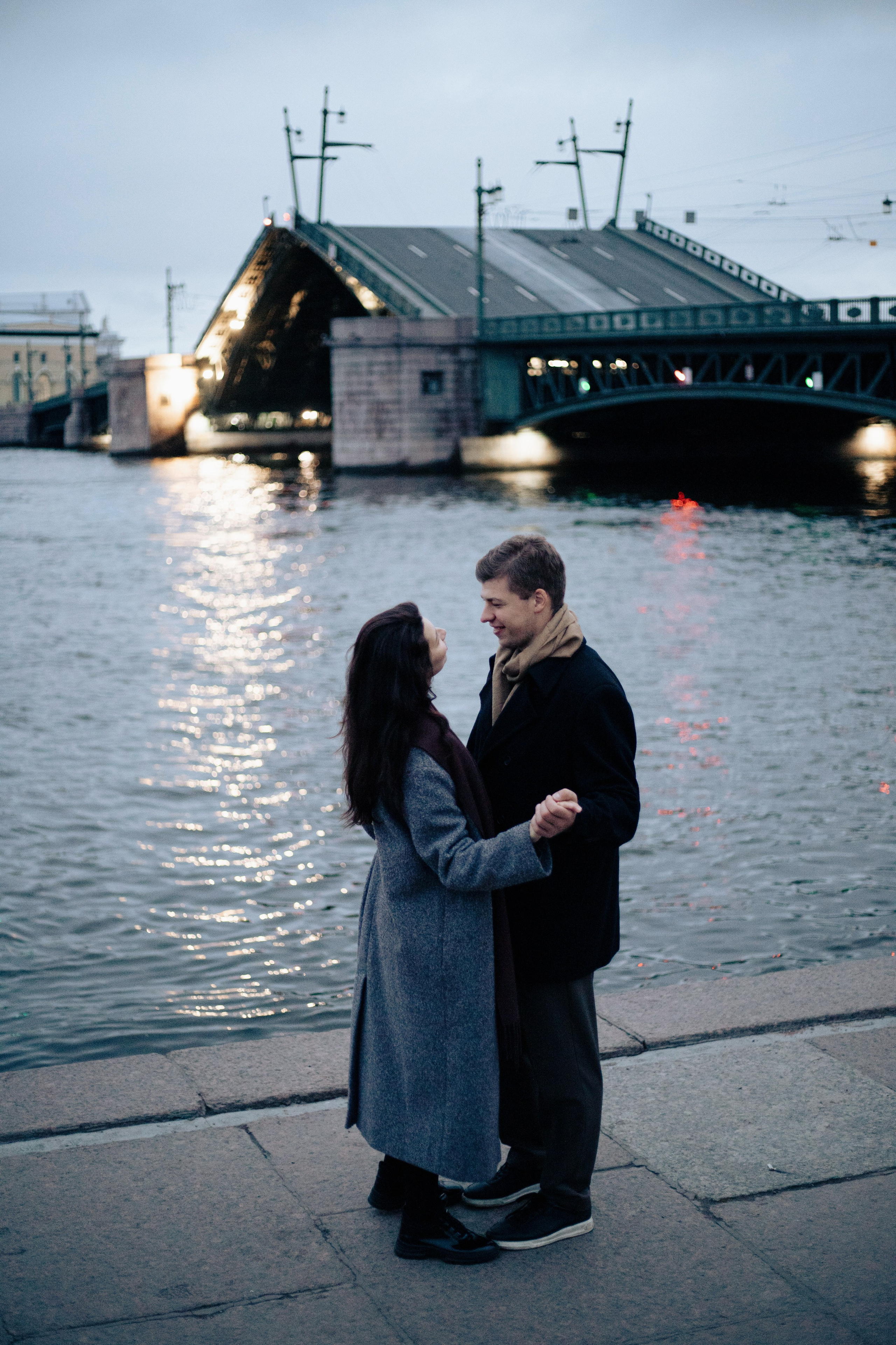 РАЗВОДНЫЕ. Петербургский фотограф — Рия