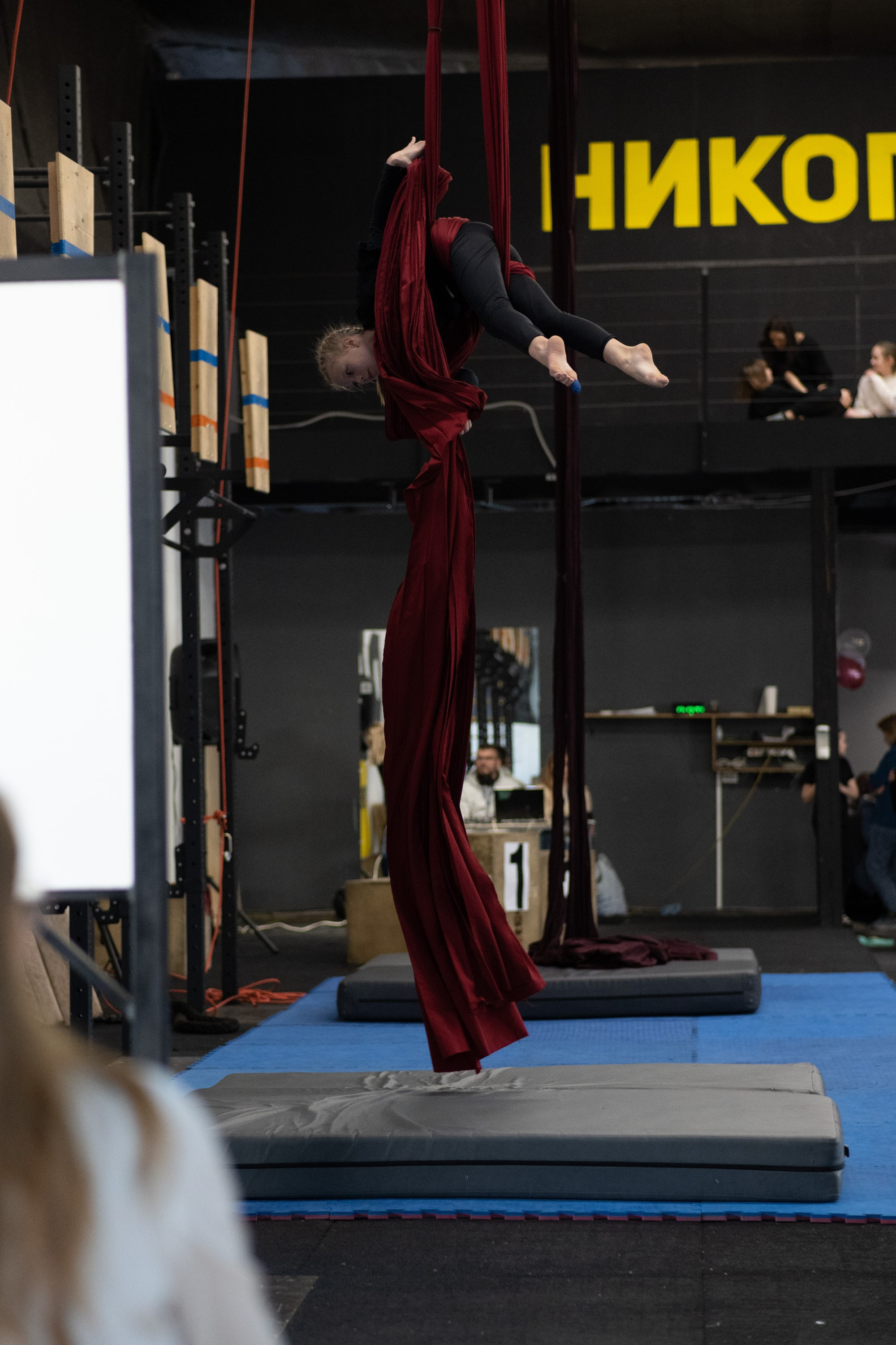 Внутриклубные соревнования по воздушной гимнастике 02.04.23