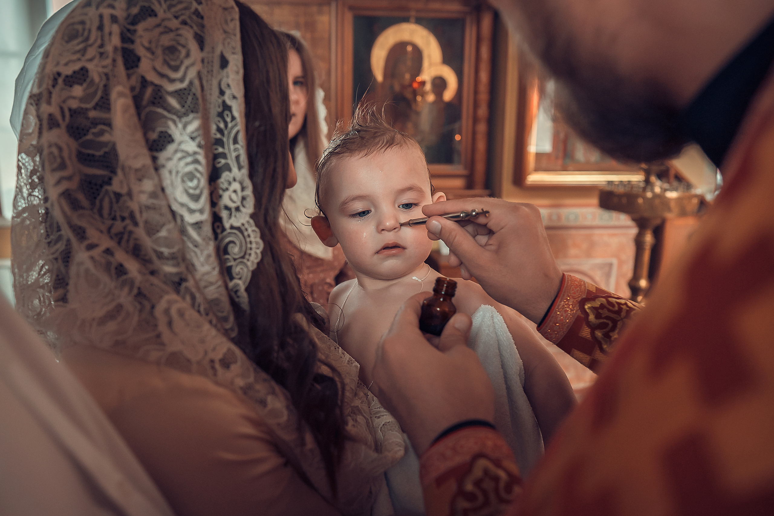 Крещение Артура, Храм Пресвятой Богородицы в п. Березовка. Фотограф на Крещение и Венчание в Красноярске Рамазанова Юлия