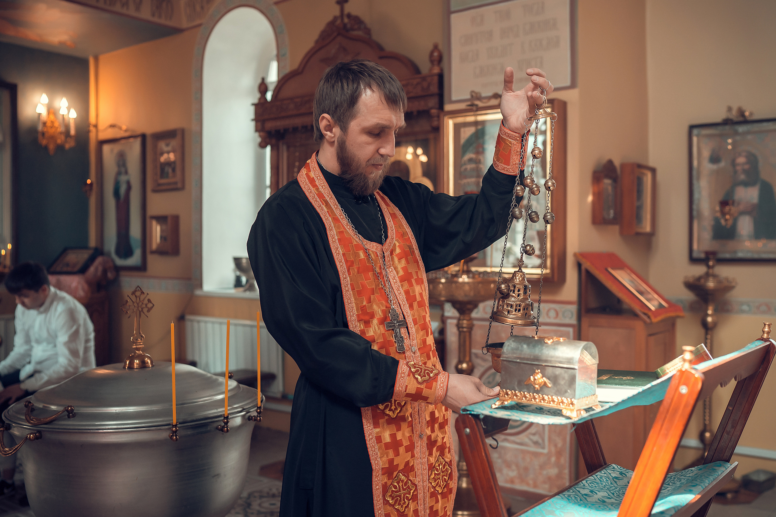 Крещение Артура, Храм Пресвятой Богородицы в п. Березовка. Фотограф на Крещение и Венчание в Красноярске Рамазанова Юлия