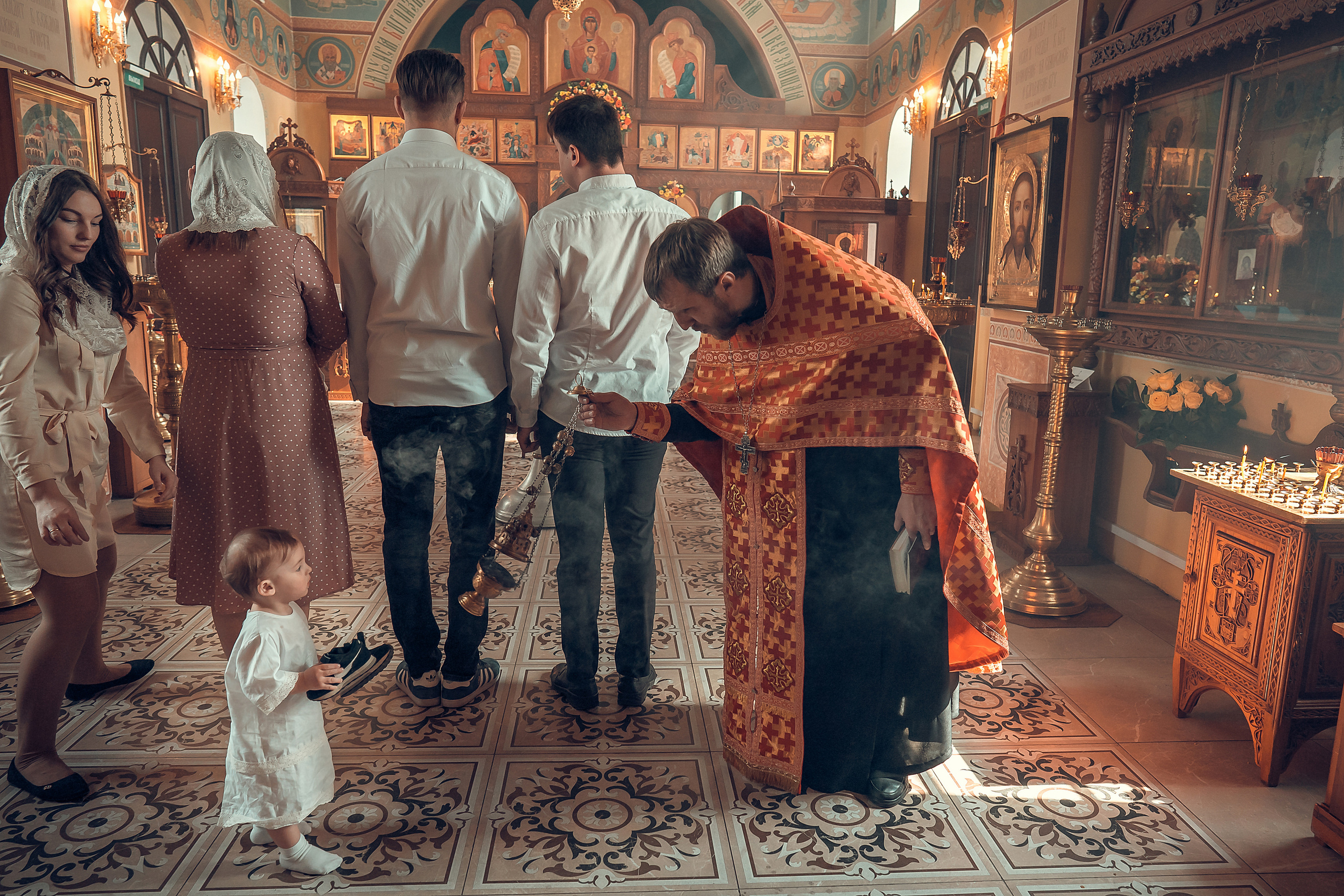 Крещение Артура, Храм Пресвятой Богородицы в п. Березовка. Фотограф на Крещение и Венчание в Красноярске Рамазанова Юлия