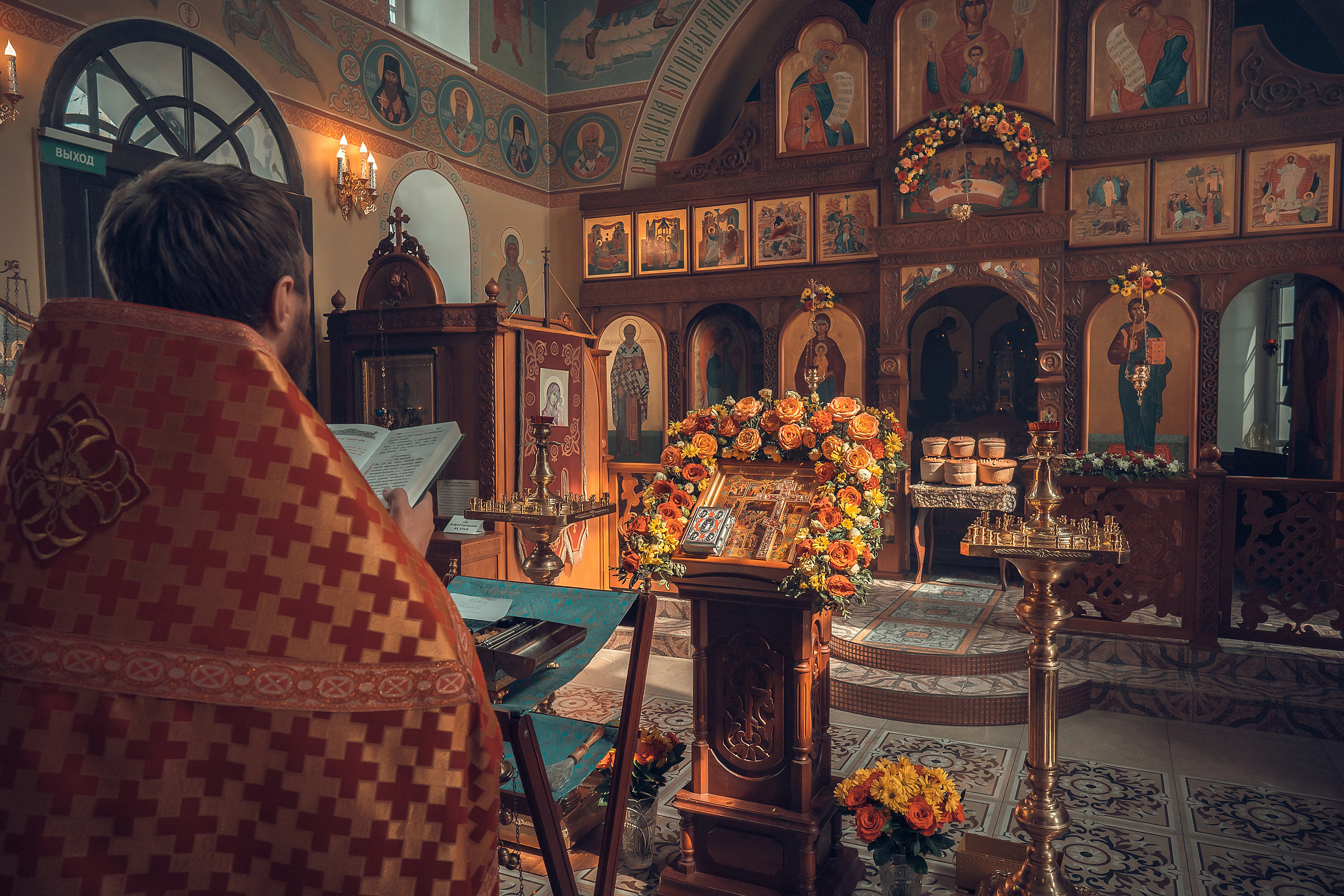 Крещение Артура, Храм Пресвятой Богородицы в п. Березовка. Фотограф на Крещение и Венчание в Красноярске Рамазанова Юлия