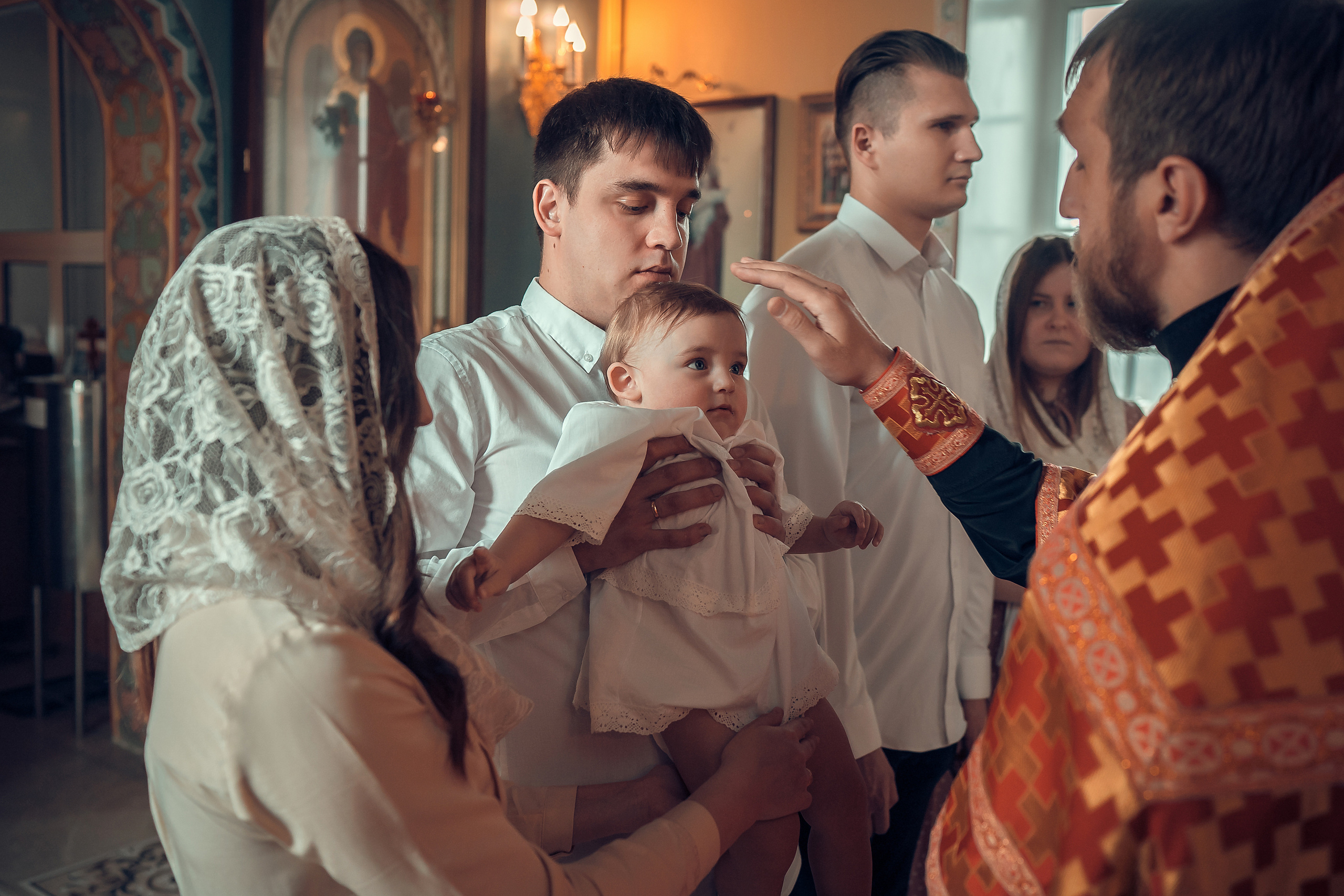Крещение Артура, Храм Пресвятой Богородицы в п. Березовка. Фотограф на Крещение и Венчание в Красноярске Рамазанова Юлия