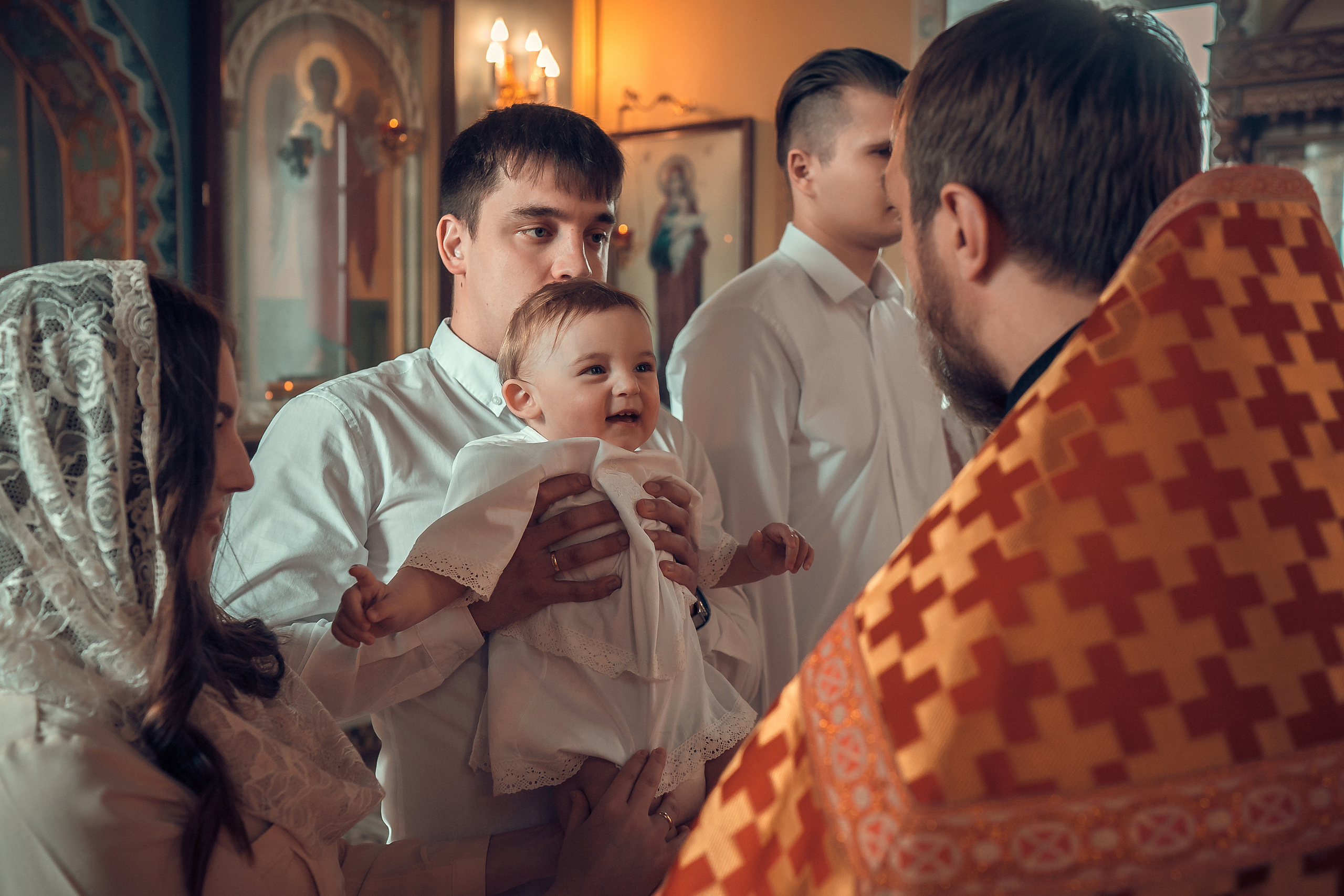 Крещение Артура, Храм Пресвятой Богородицы в п. Березовка. Фотограф на Крещение и Венчание в Красноярске Рамазанова Юлия