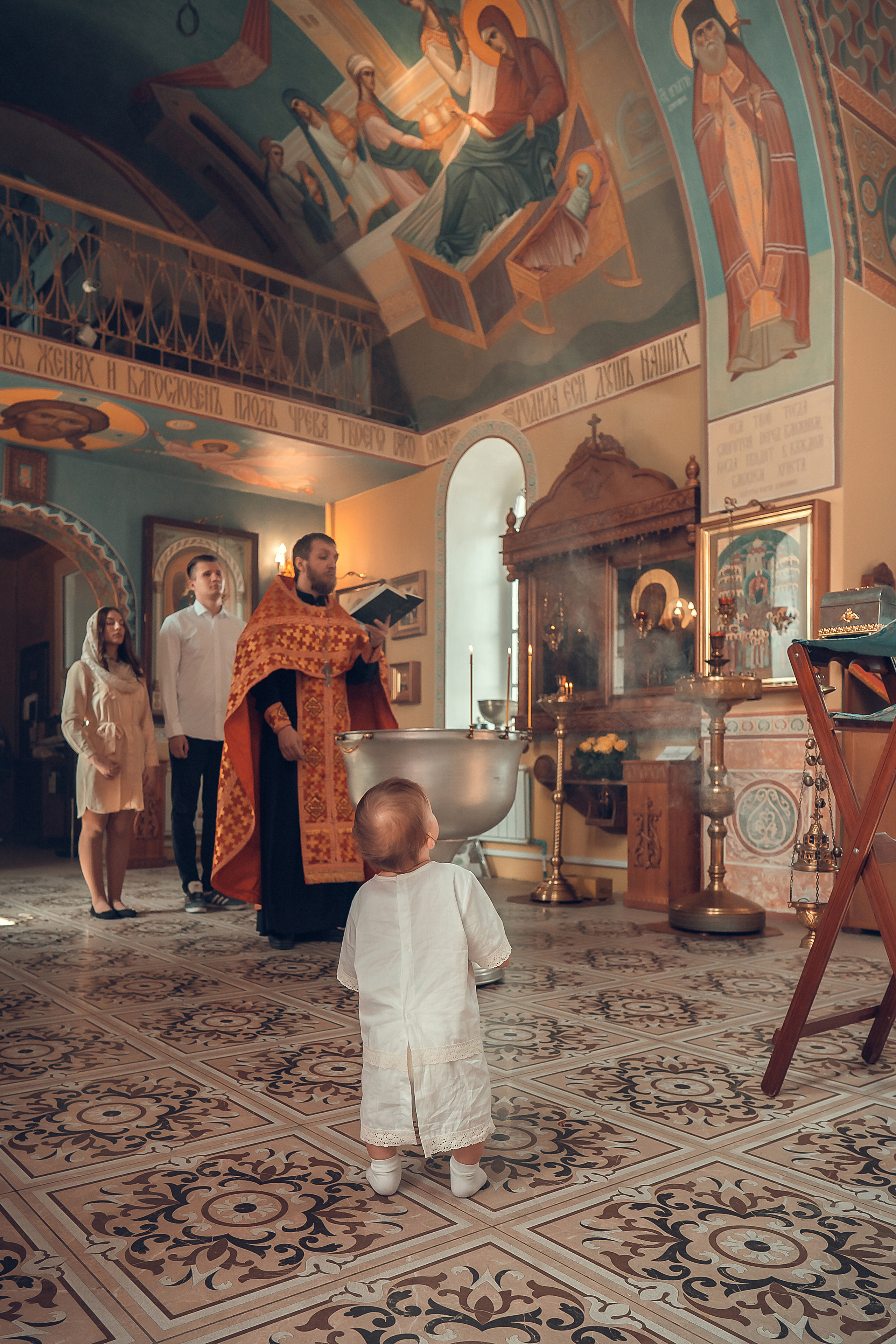 Крещение Артура, Храм Пресвятой Богородицы в п. Березовка. Фотограф на Крещение и Венчание в Красноярске Рамазанова Юлия
