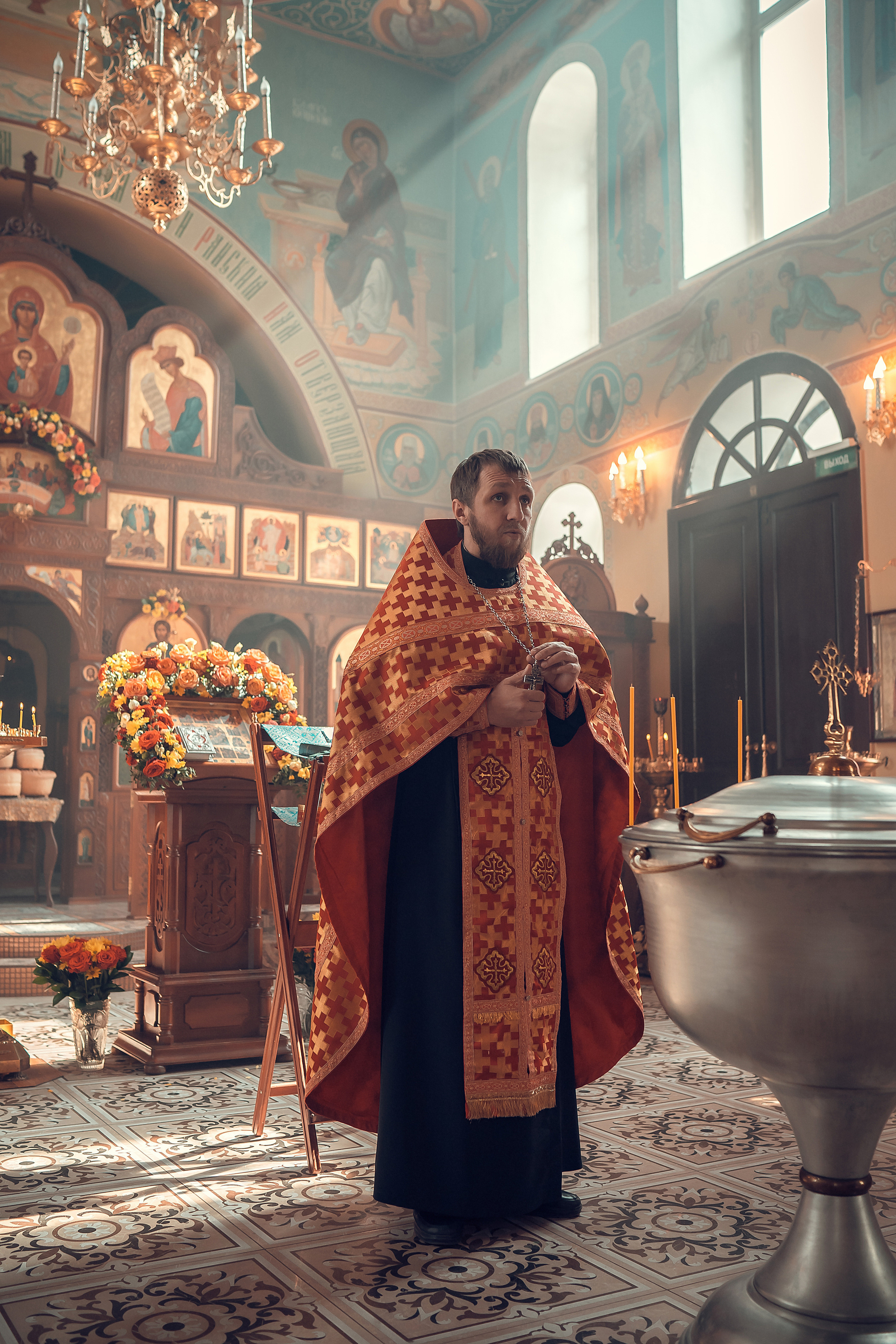 Крещение Артура, Храм Пресвятой Богородицы в п. Березовка. Фотограф на Крещение и Венчание в Красноярске Рамазанова Юлия