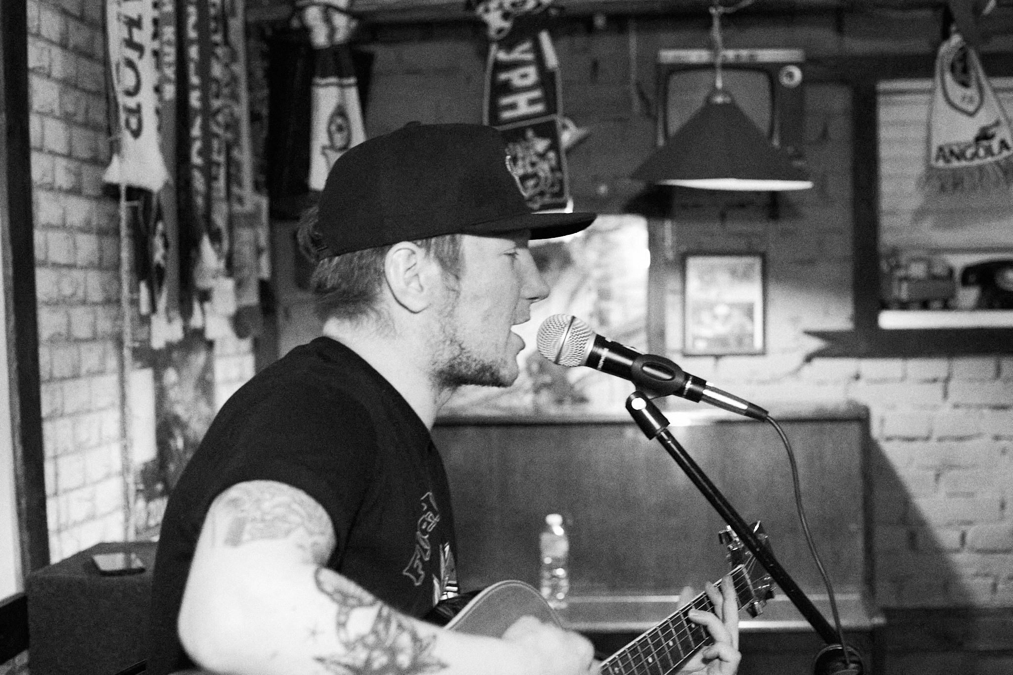 15/02/25 Игорь Дагон в баре Килька (Пушкин). Фотограф Мария Байц в Санкт-Петербурге и по всей России