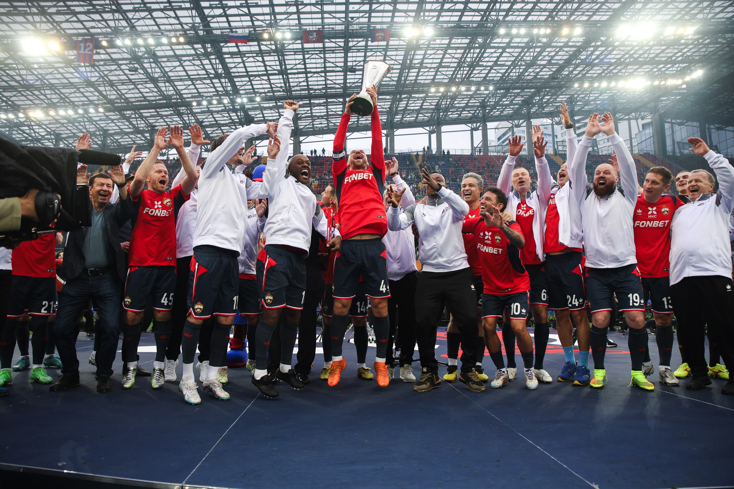 Гала-матч 20 лет Кубку УЕФА. Фотограф Иван Косарев
