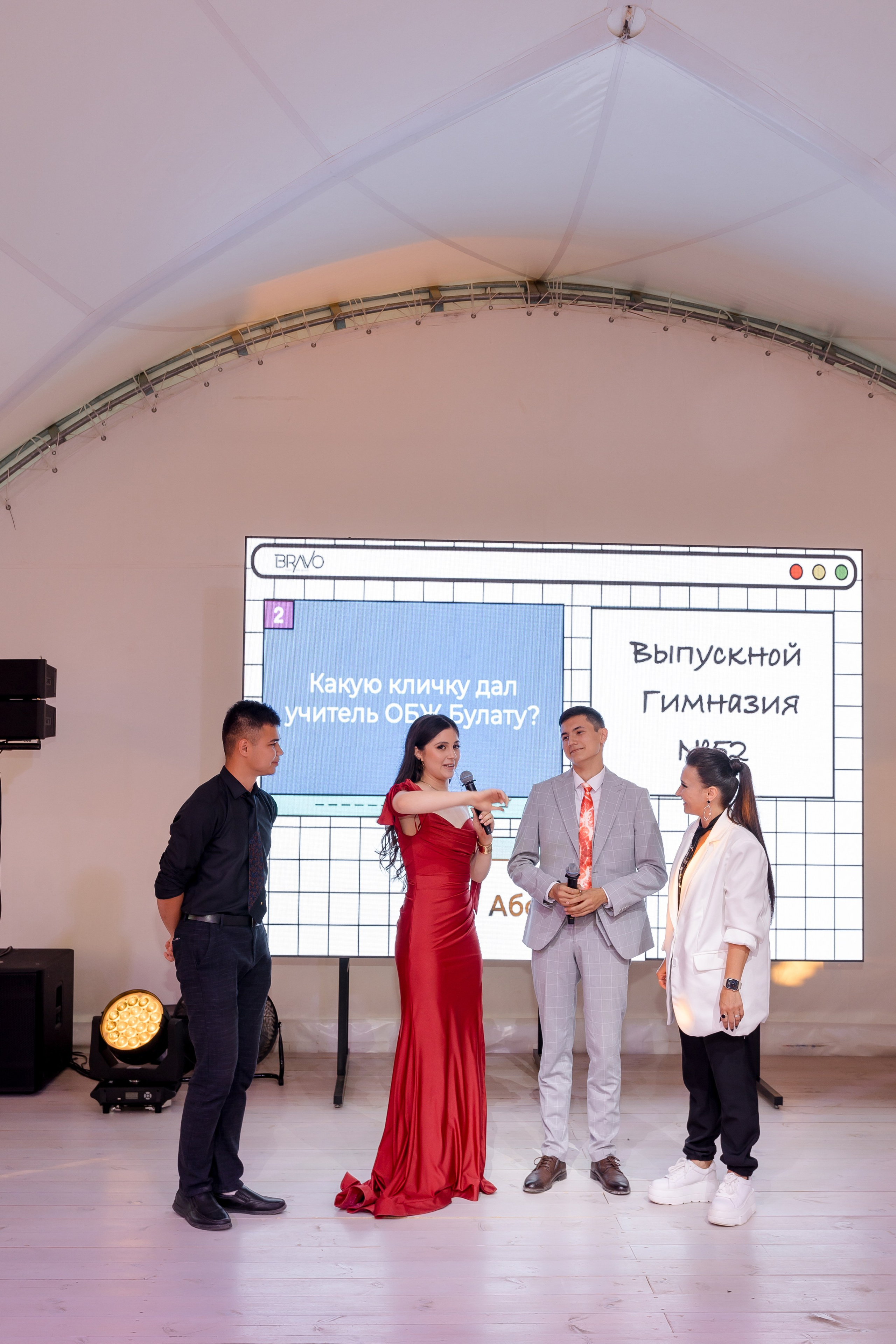 ВЫПУСКНОЙ White Place — Гимназия 52. Свадебный и семейный фотограф Динар Гильмутдинов