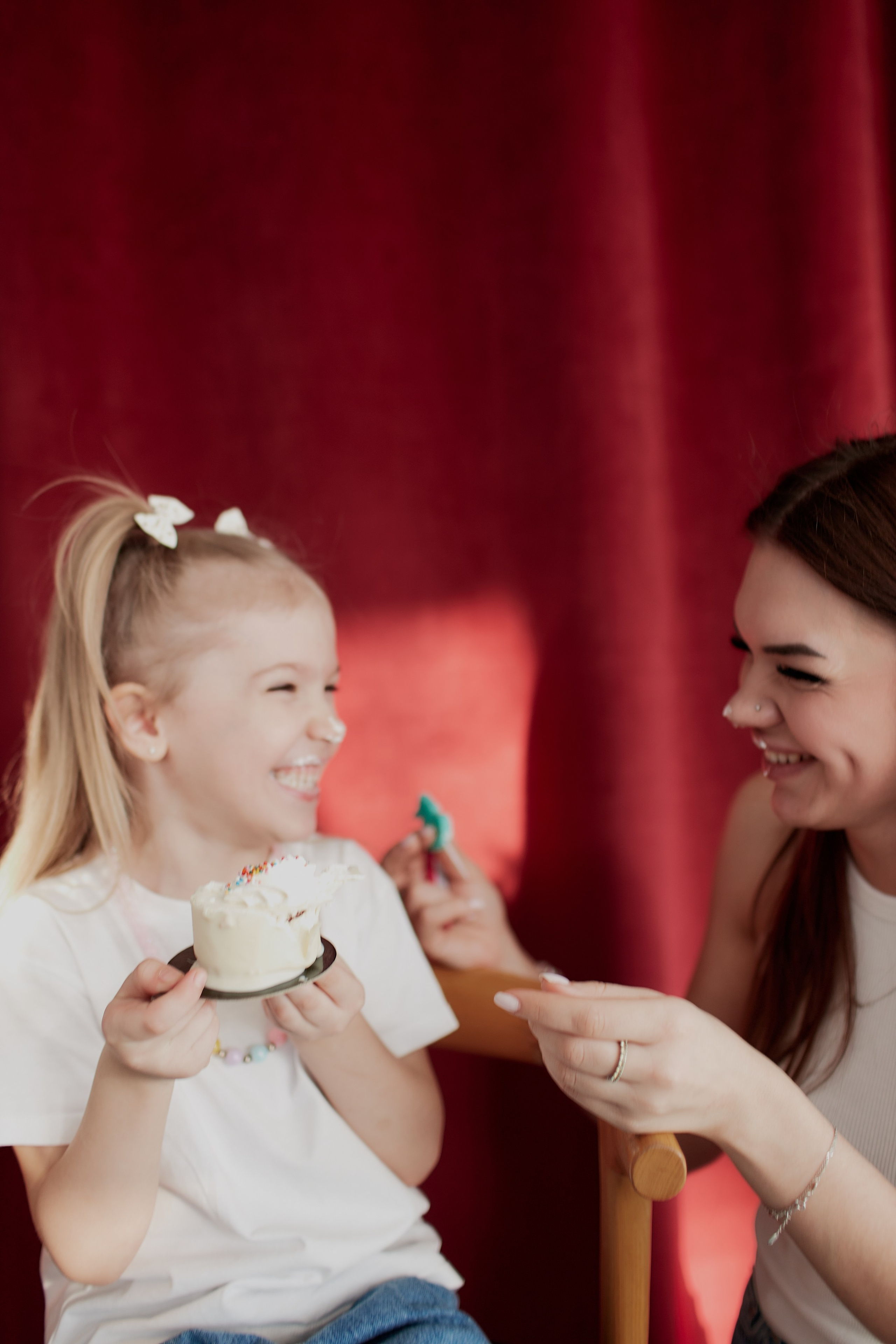 Юлия и Дарья. Свадебный и портретный фотограф в Москве Когырина Мария
