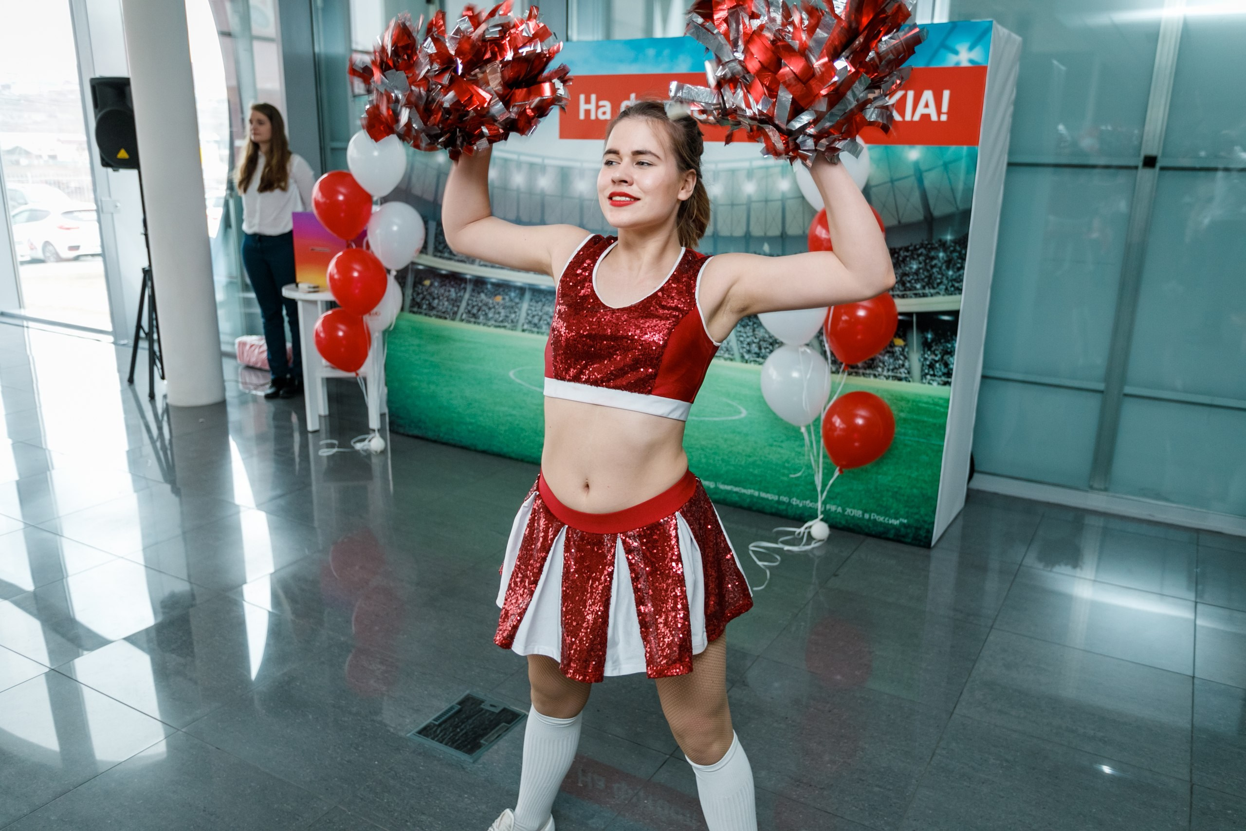 Розыгрыш билетов на ЧМ по футболу FIFA @ Киа Центр. Репортажный фотограф Максим Полянский. Москва, Санкт-Петербург, Красноярск