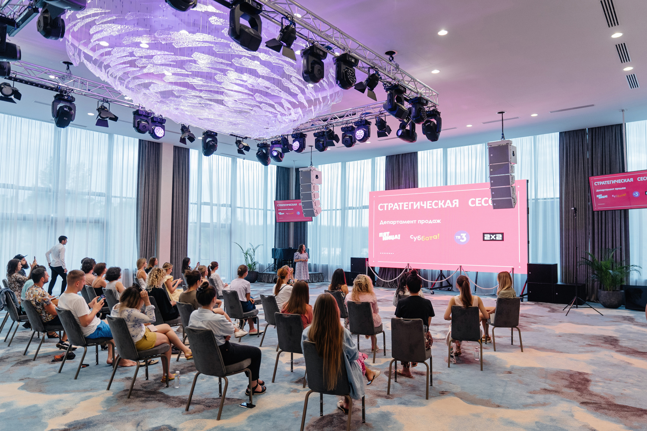 СТУДИЯ КОРПОРАТИВНОЙ ФОТОГРАФИИ. Фотограф Ян Сылка