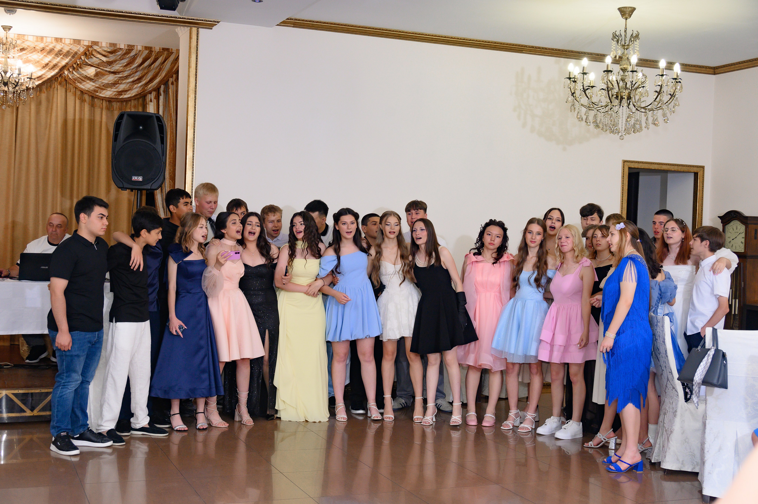 Выпускной 2025 9 кл. Семейный и детский фотограф в Новороссийске Лебедева Елена