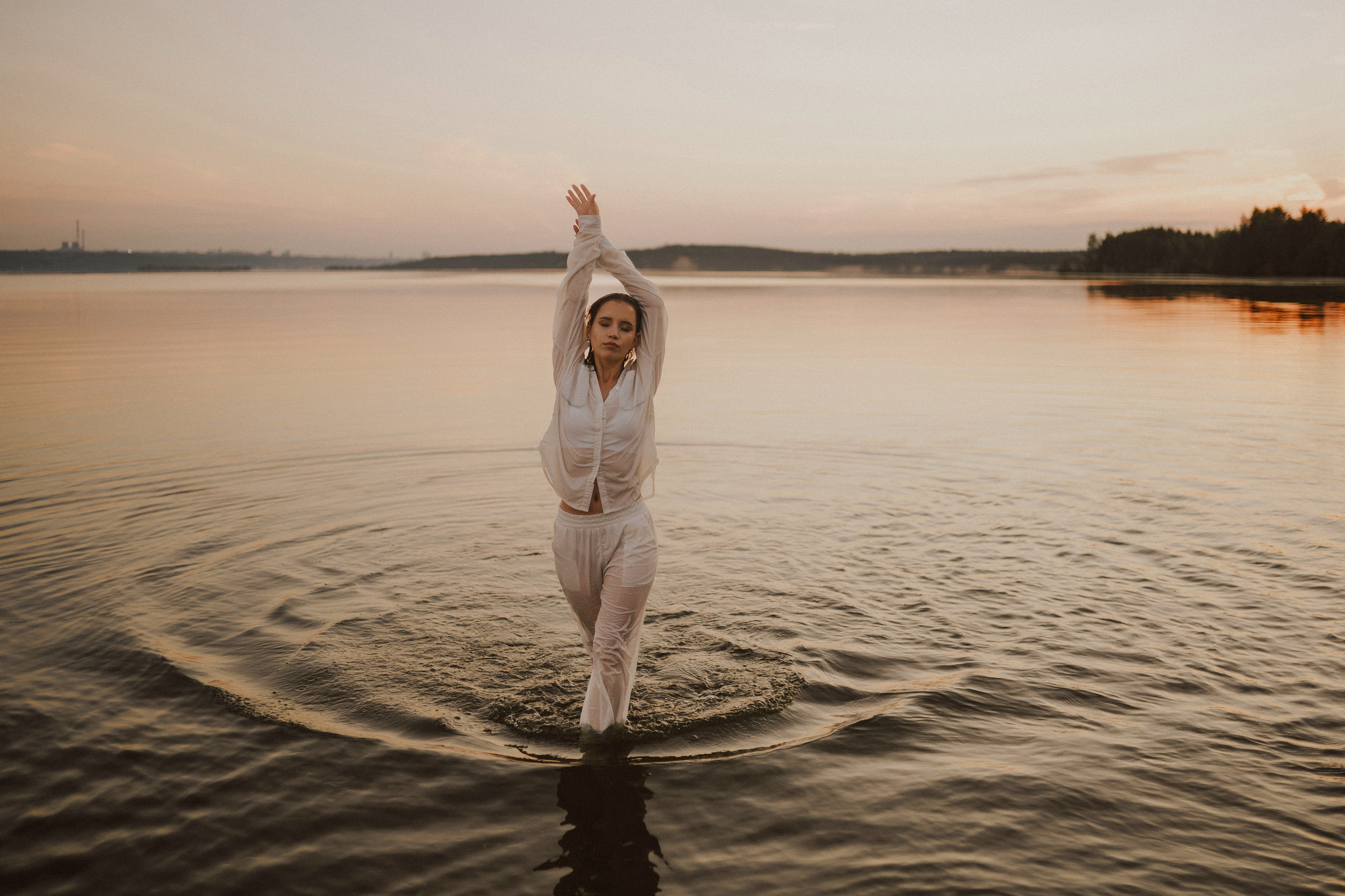 В воде. Фотограф Алексей Кутырёв