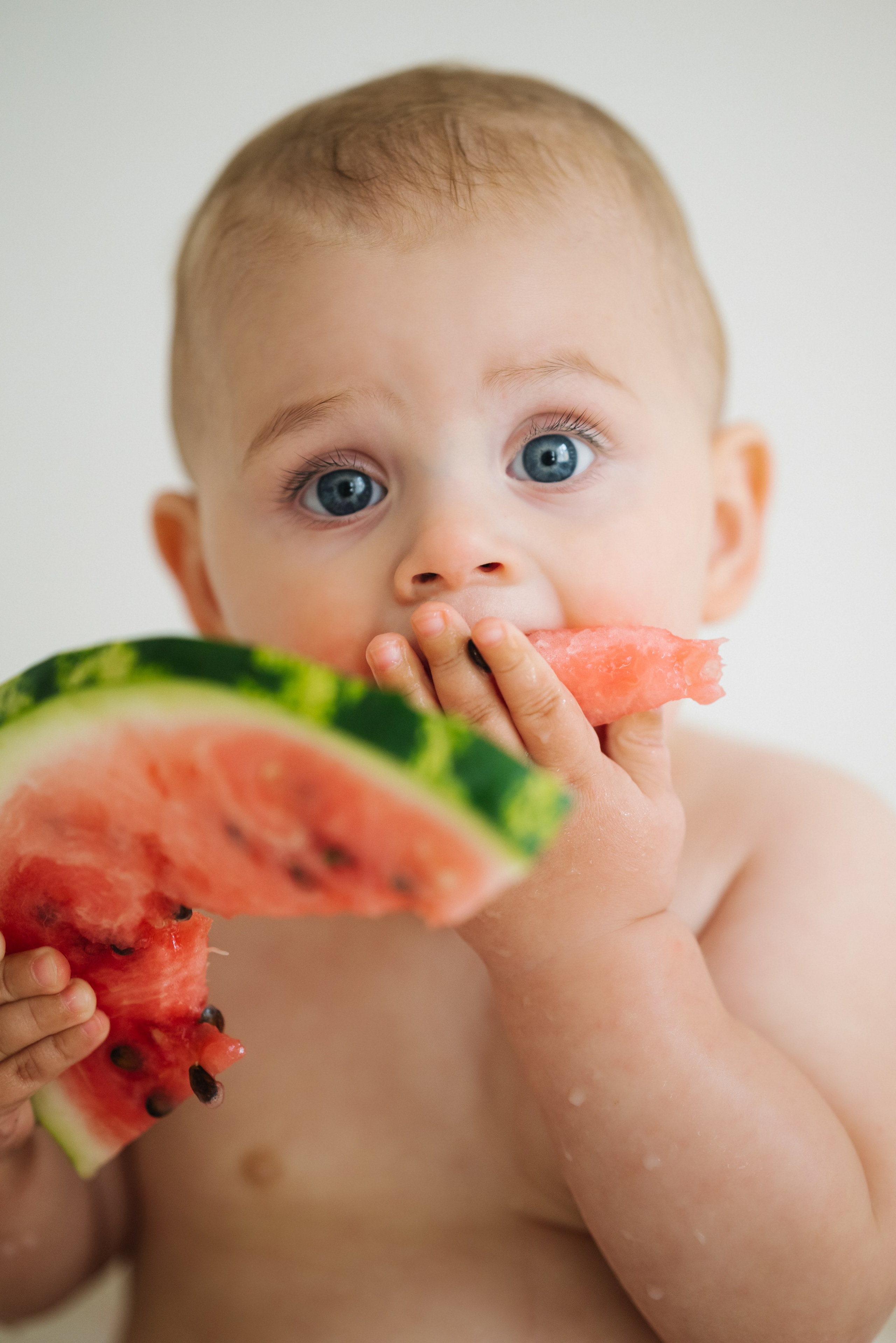 Мне год!. Ваш свадебный и семейный фотограф