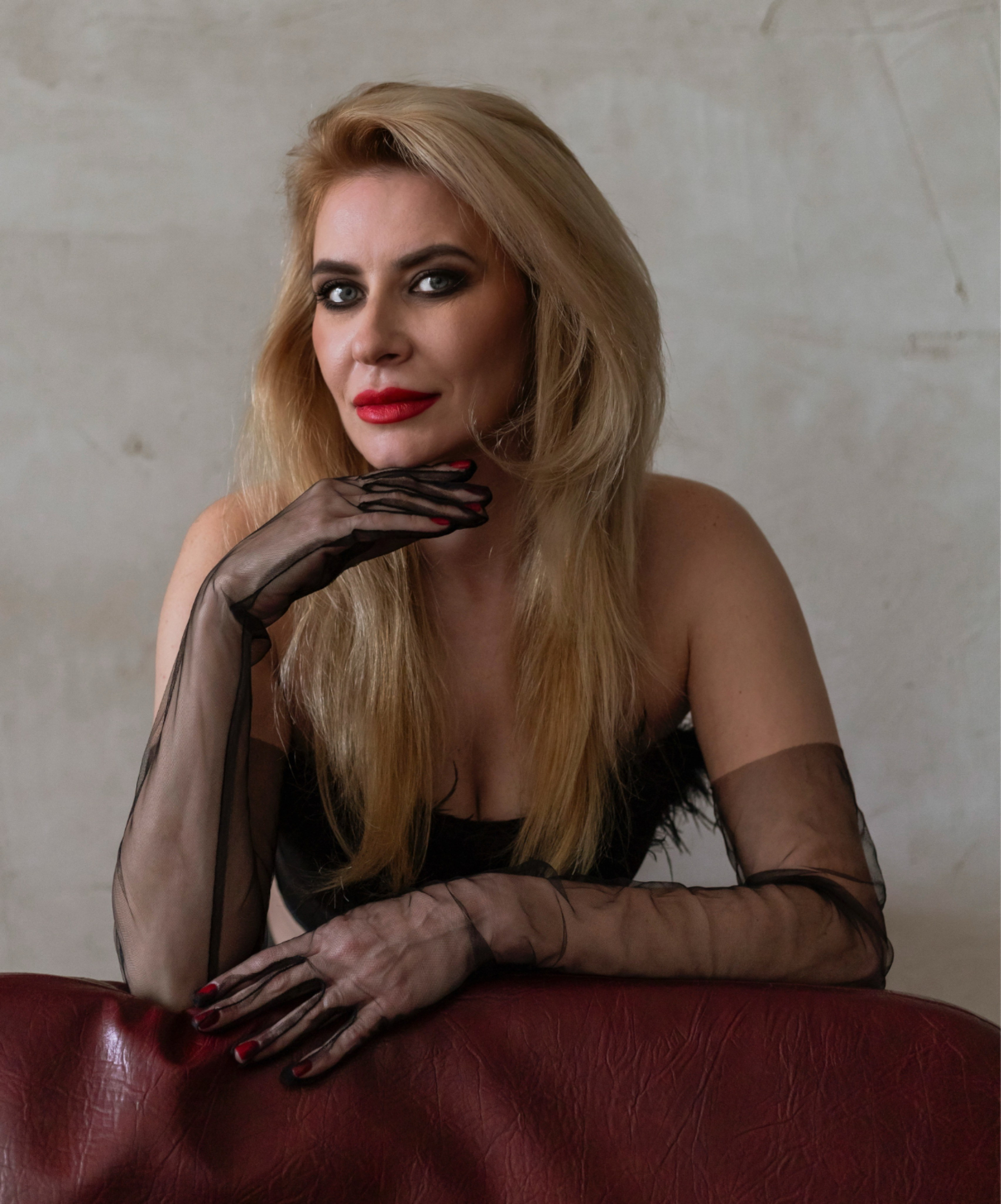 Марина. Женский и предметный фотограф